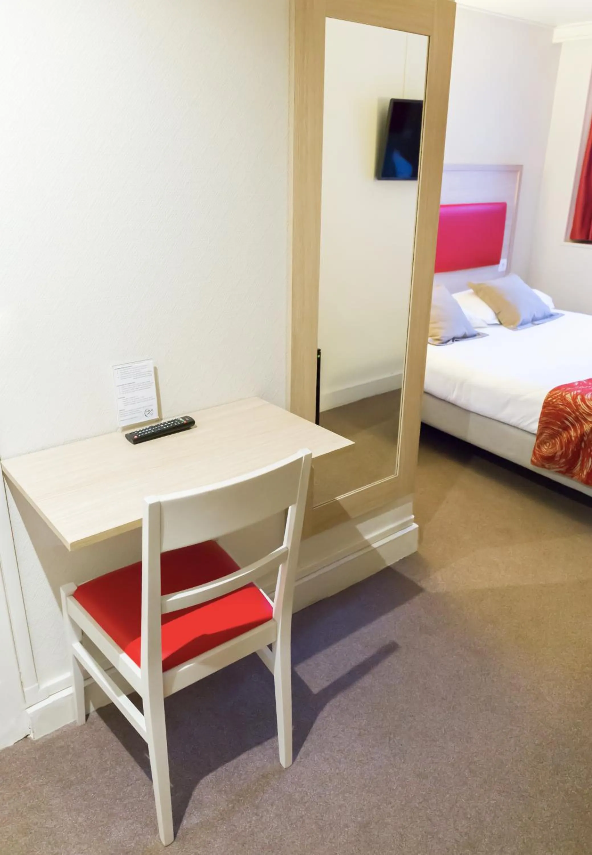 Bedroom, Bed in D'win