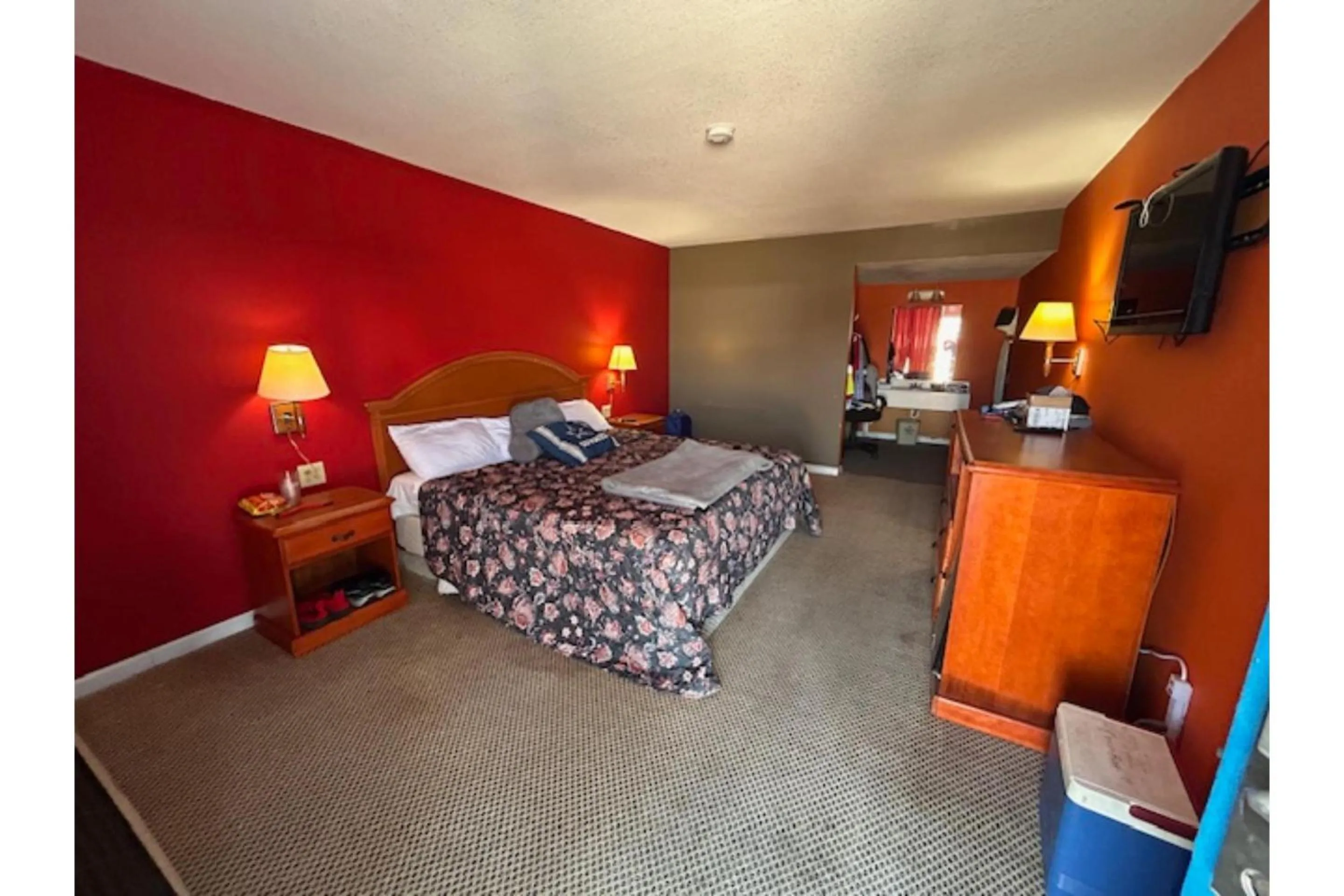 King Bed Non-Smoking in Sky Palace Inn By OYO Anthony KS