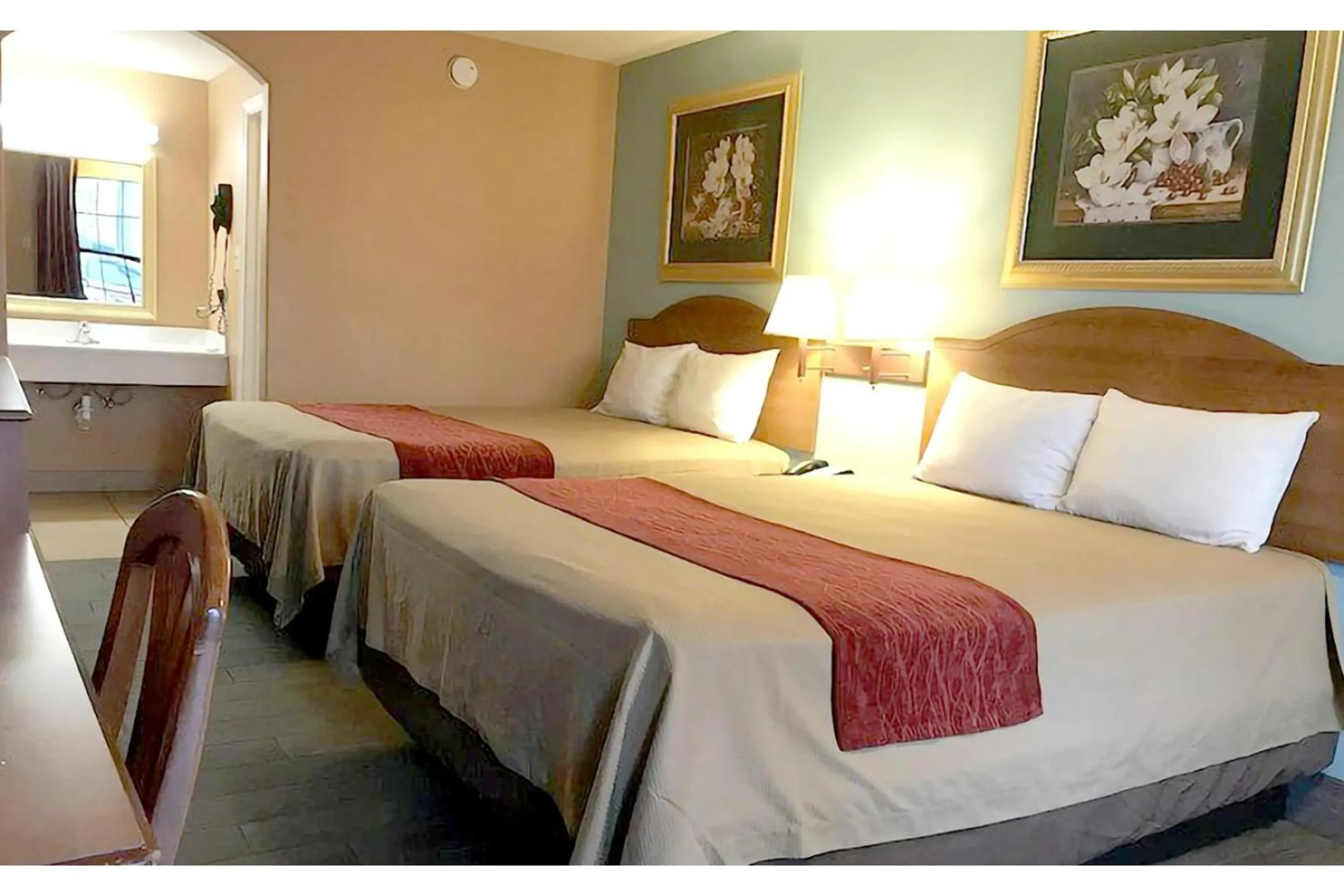 Bedroom in Sky Palace Inn By OYO Anthony KS