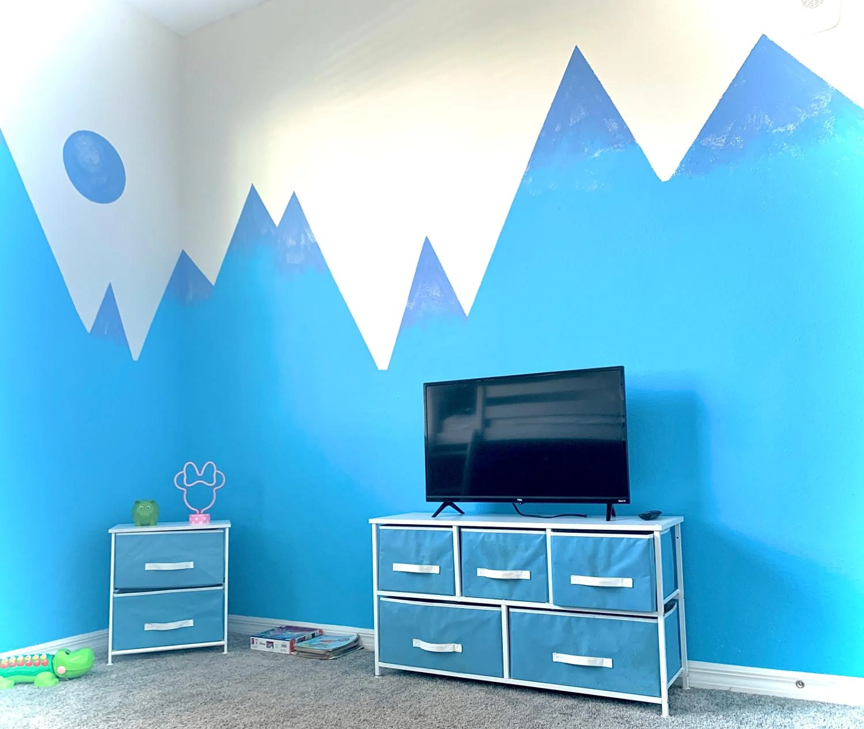 3B2B-Beautiful Lake View-Baby Friendly-FREE WATER PARK!NO Resort Fee-5 Miles to Disney-Storey Lake 3141