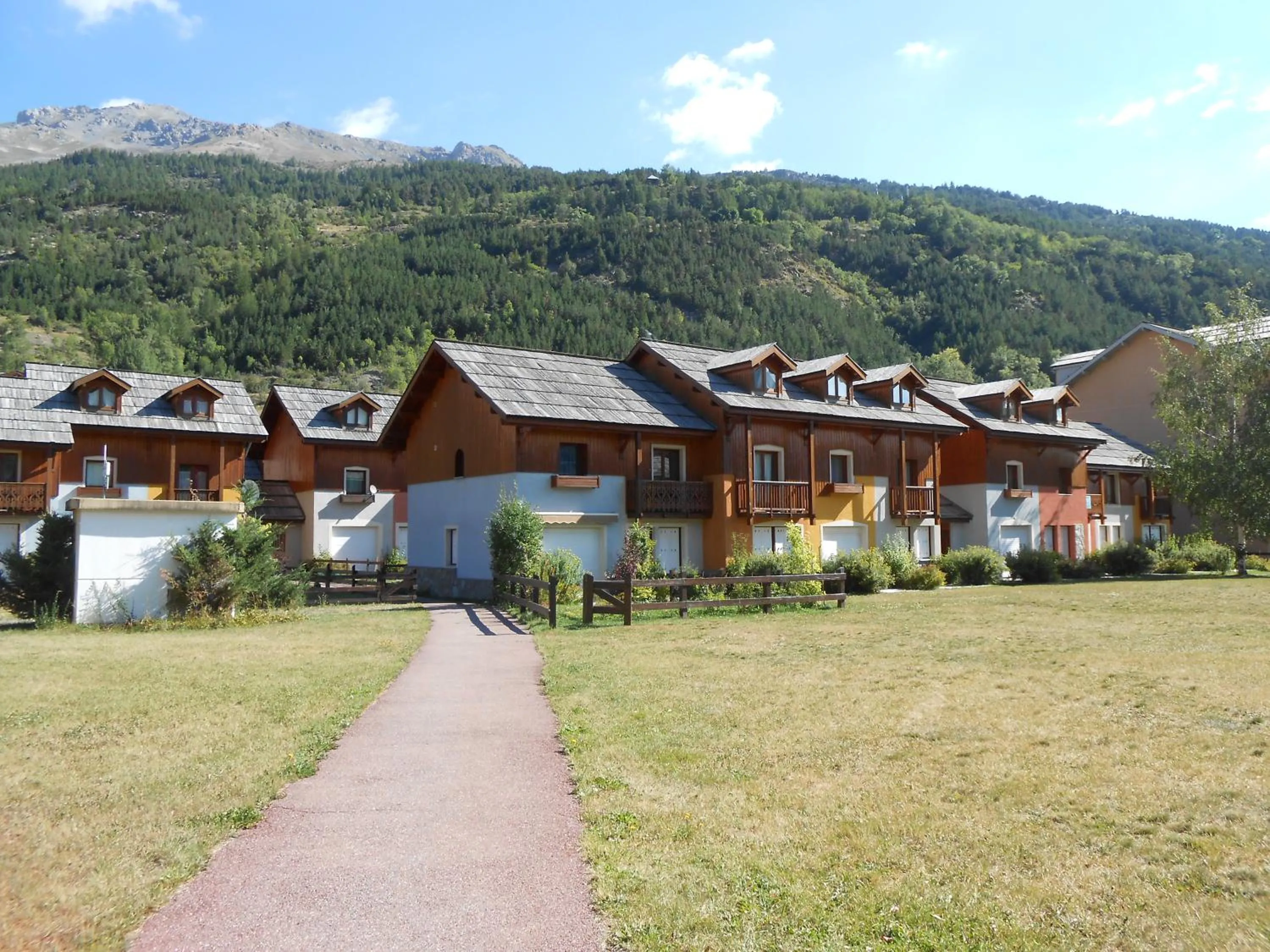 Property building in Chalets Jardin Alpin by Mountain Collection Immobilier