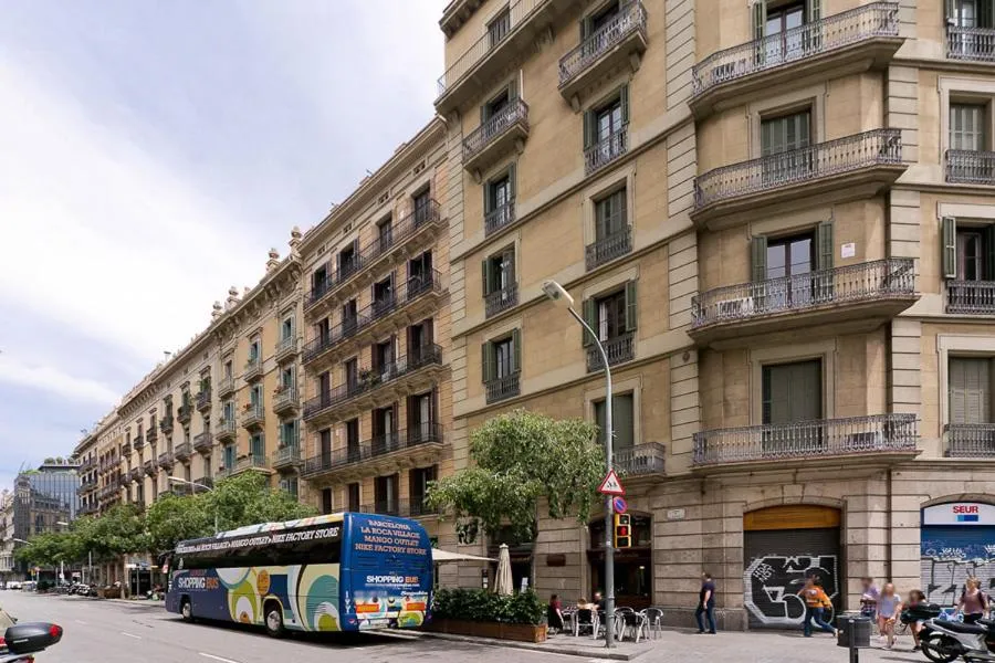 Property building in Bcn Paseo De Gracia Rocamora Apartment