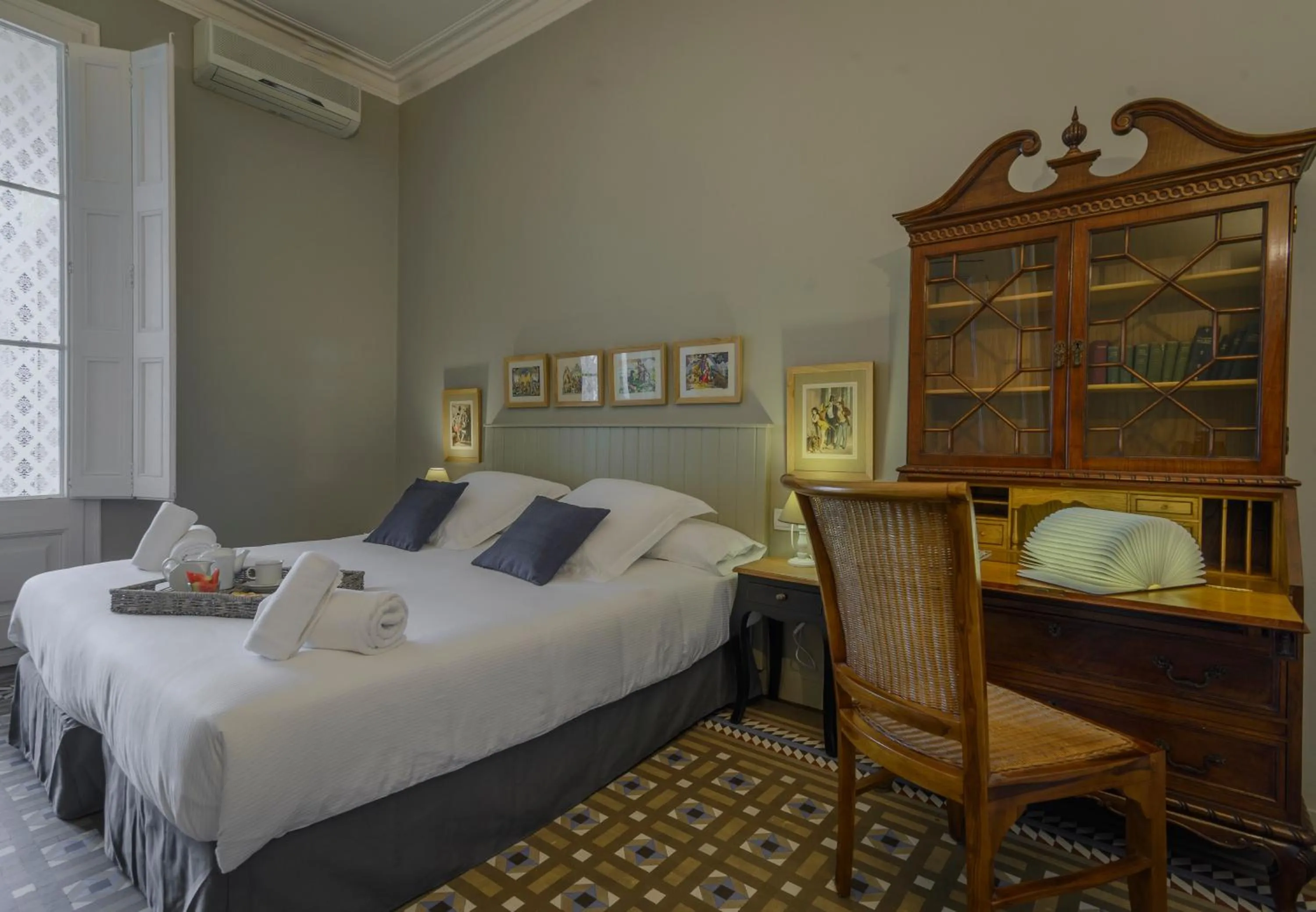 Bed in Bcn Paseo De Gracia Rocamora Apartment