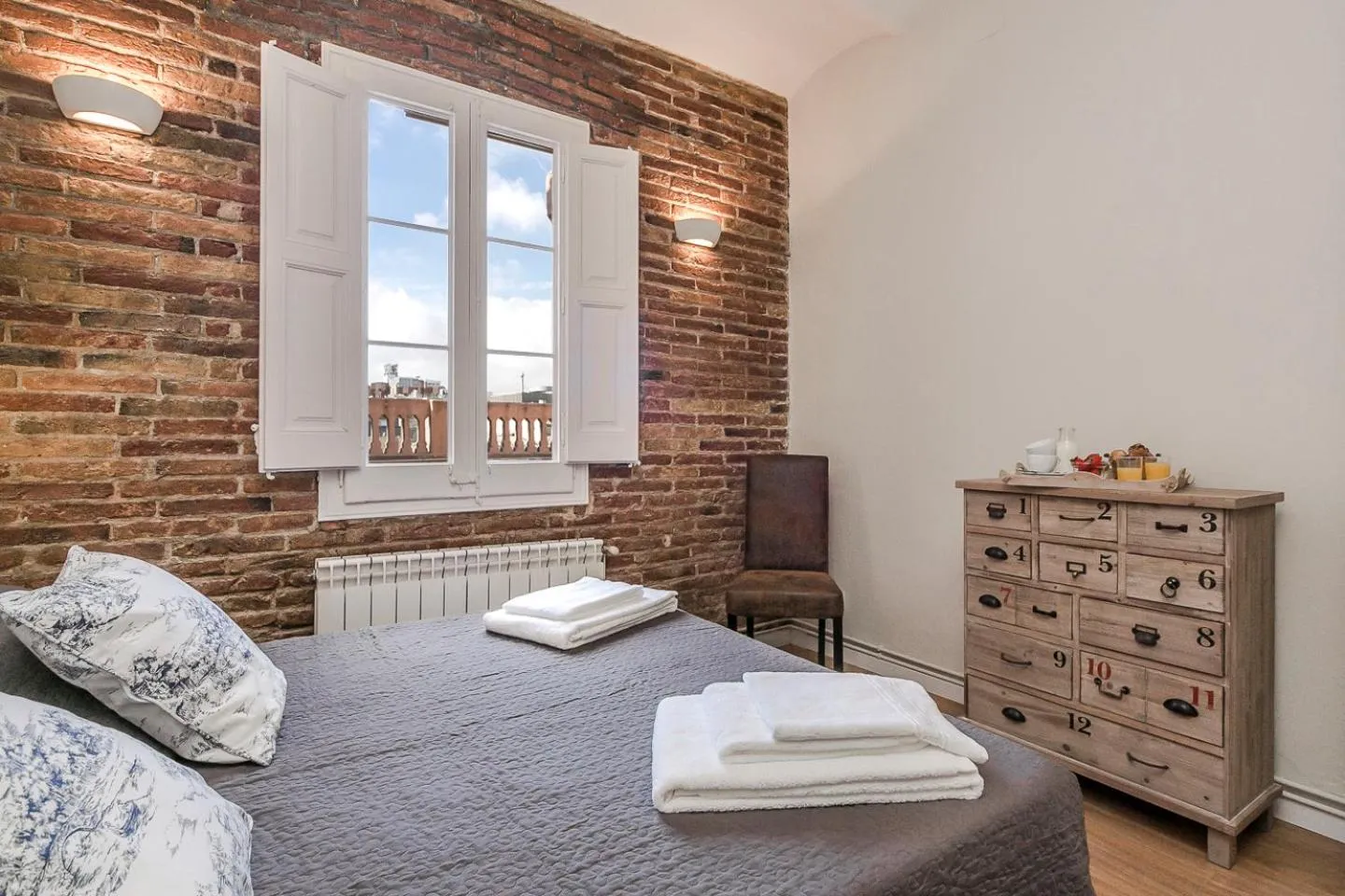 Bedroom, Bed in Bcn Paseo De Gracia Rocamora Apartment