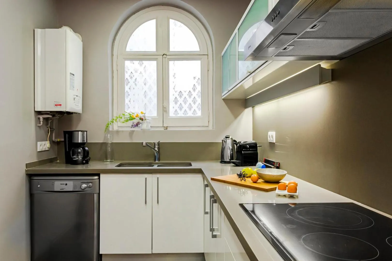 Kitchen or kitchenette in Bcn Paseo De Gracia Rocamora Apartment