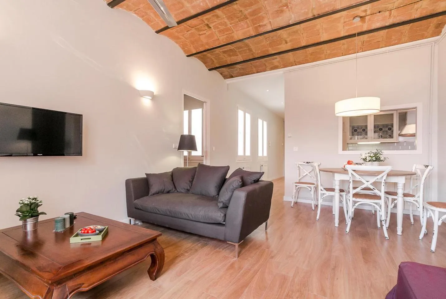 TV and multimedia in Bcn Paseo De Gracia Rocamora Apartment