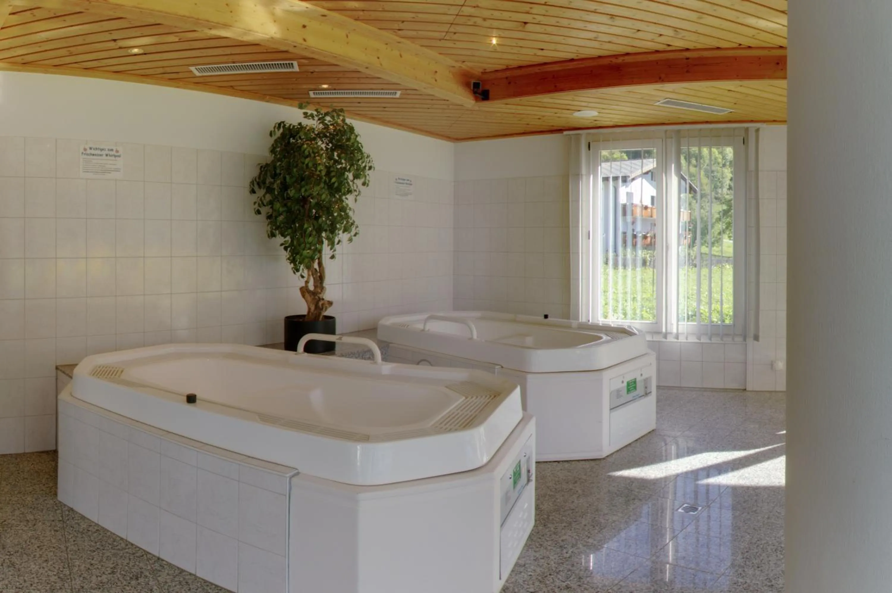 Hot Tub in Aktiv- und Genusshotel Alpenblick