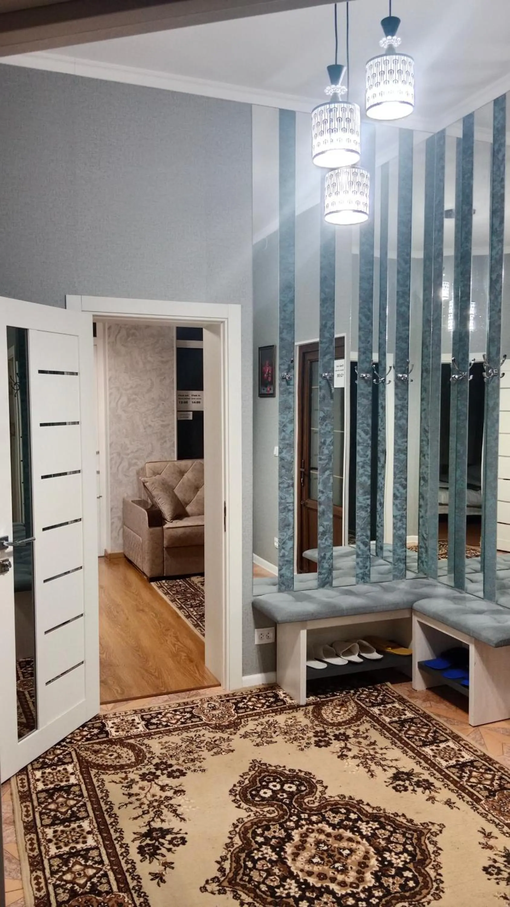 Facade/entrance, Bed in House4you