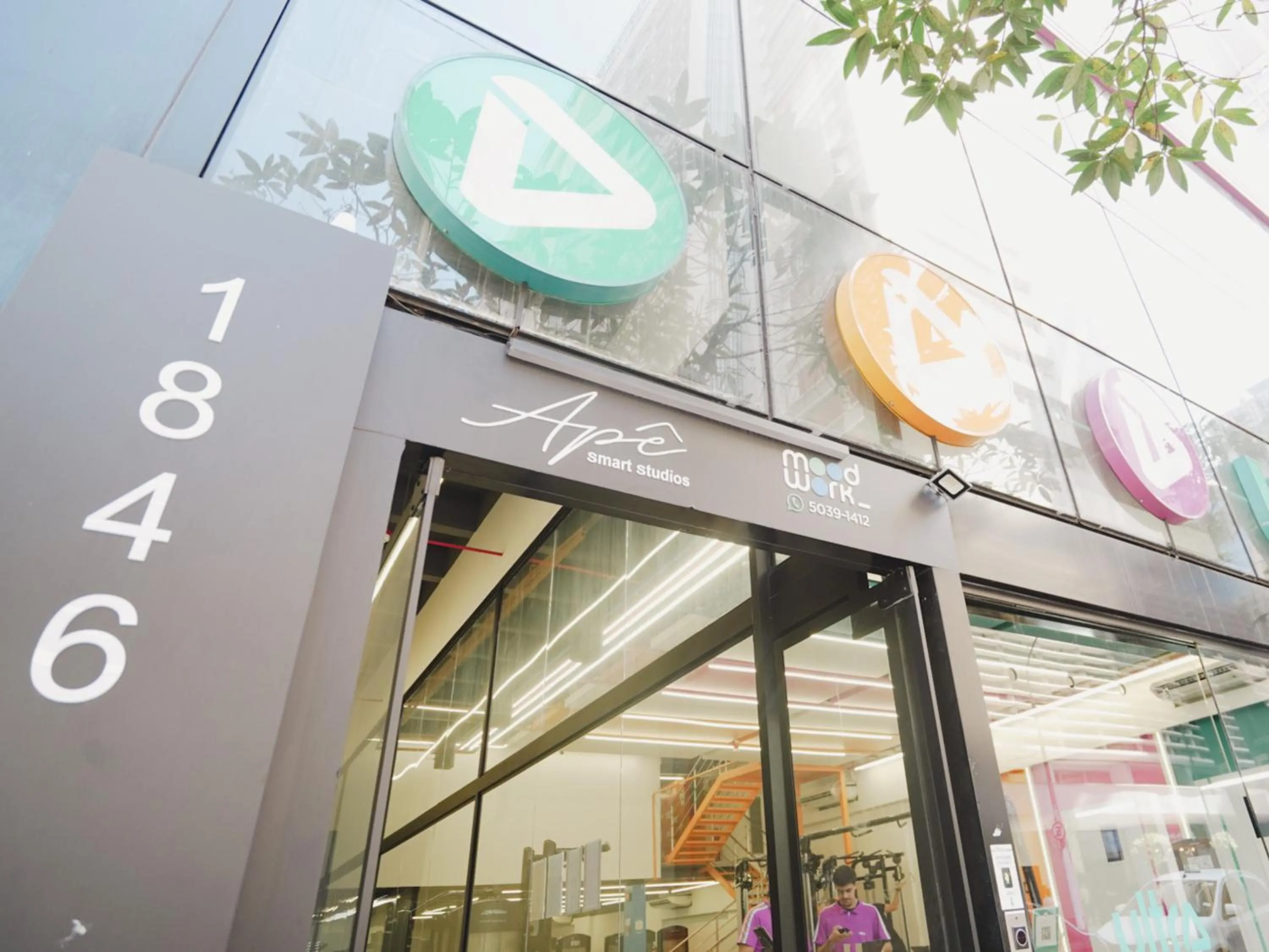 Facade/entrance in Apê Paulista Augusta