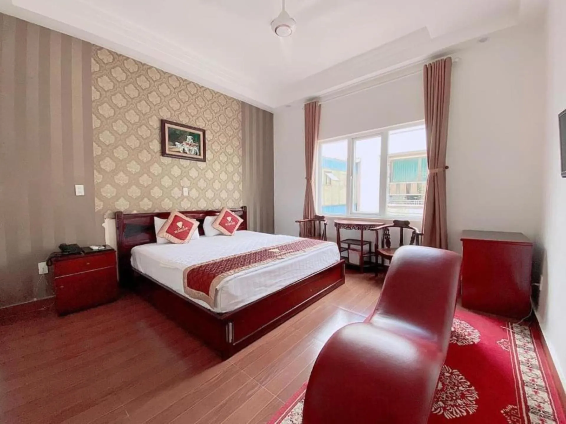 Deluxe Double Room in Diamond Hotel Thai Binh