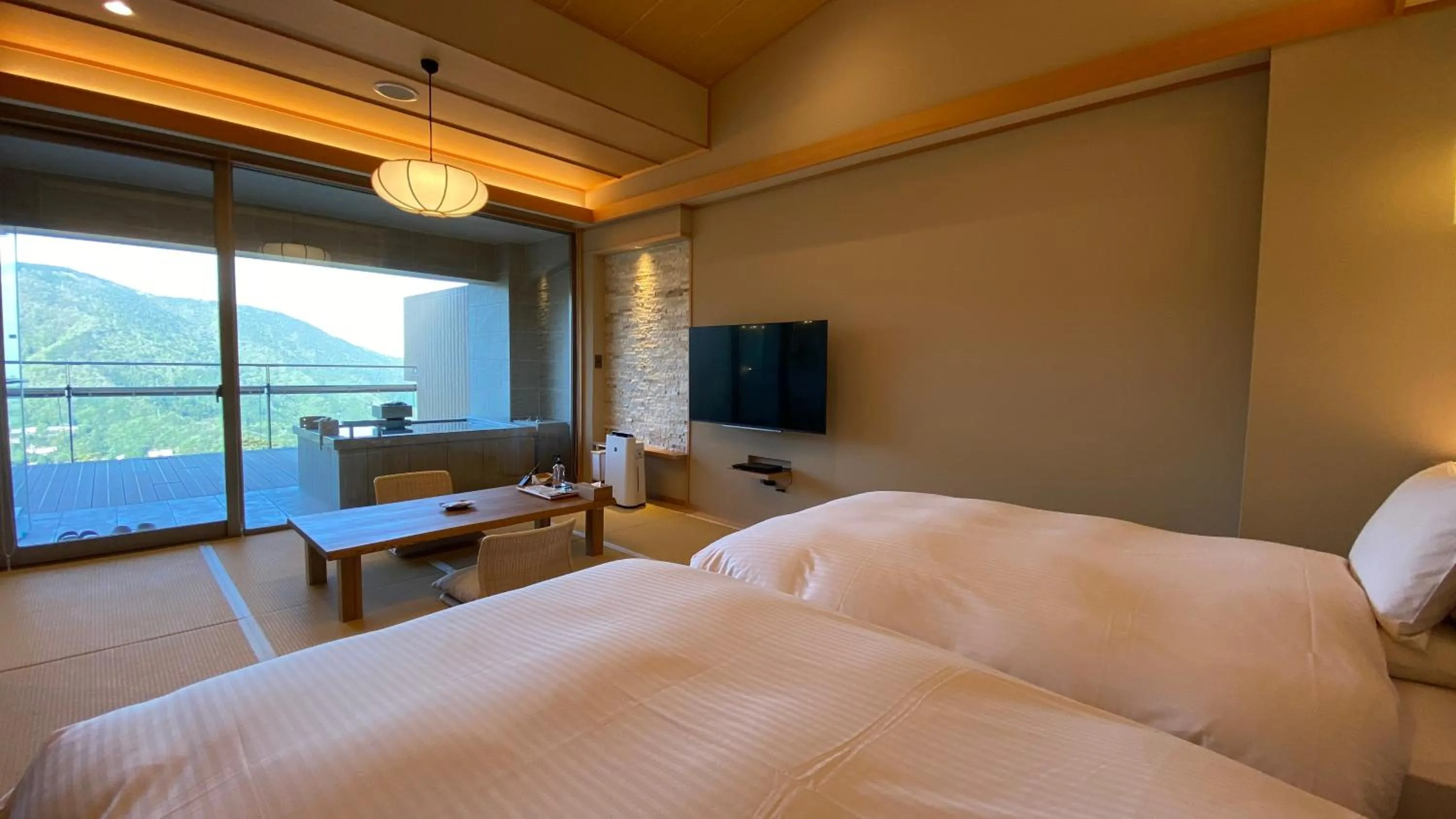 Photo of the whole room, Bed in Gen Hakone Gora
