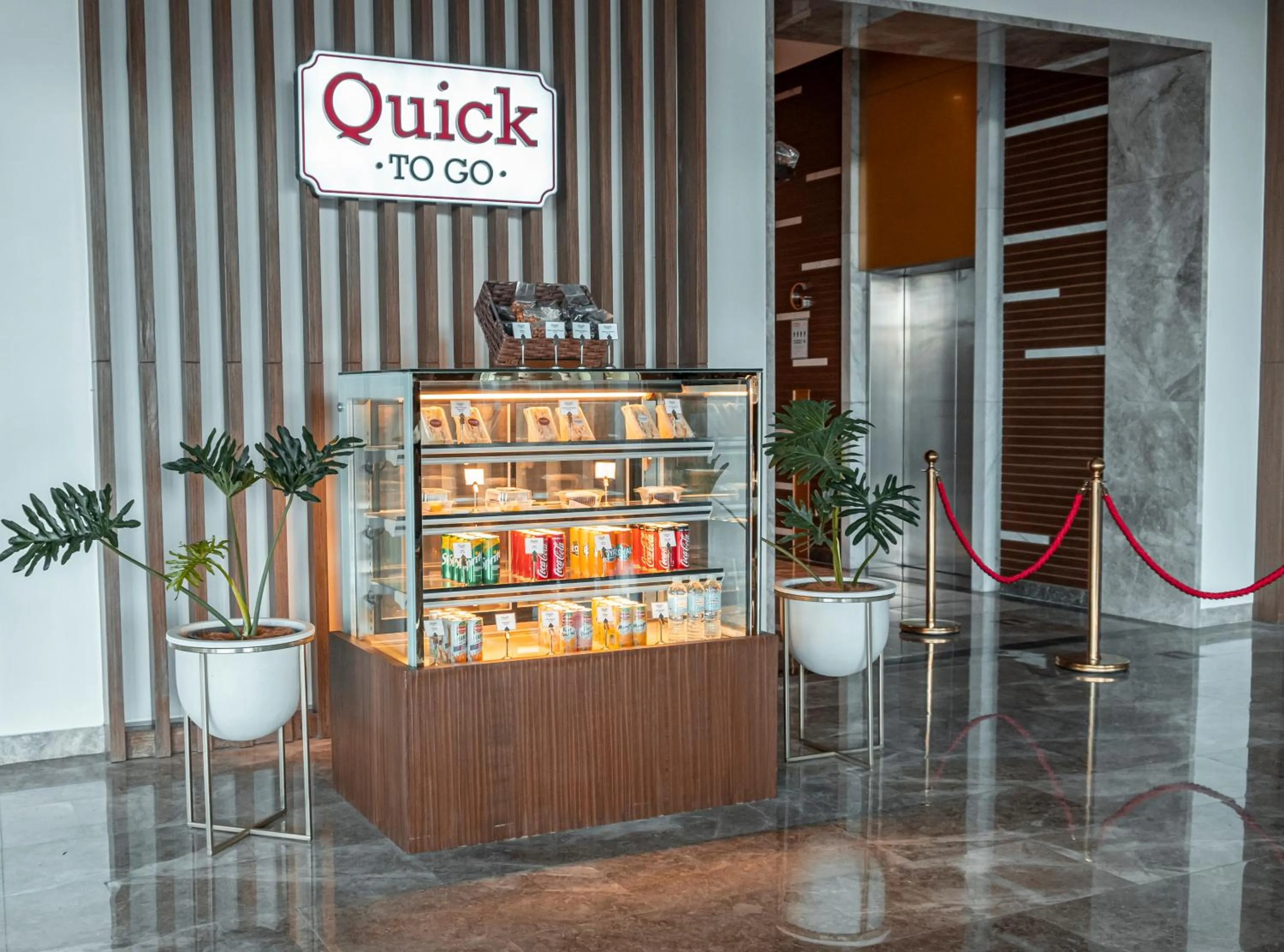 On-site shops in Kingsford Hotel Manila Bay