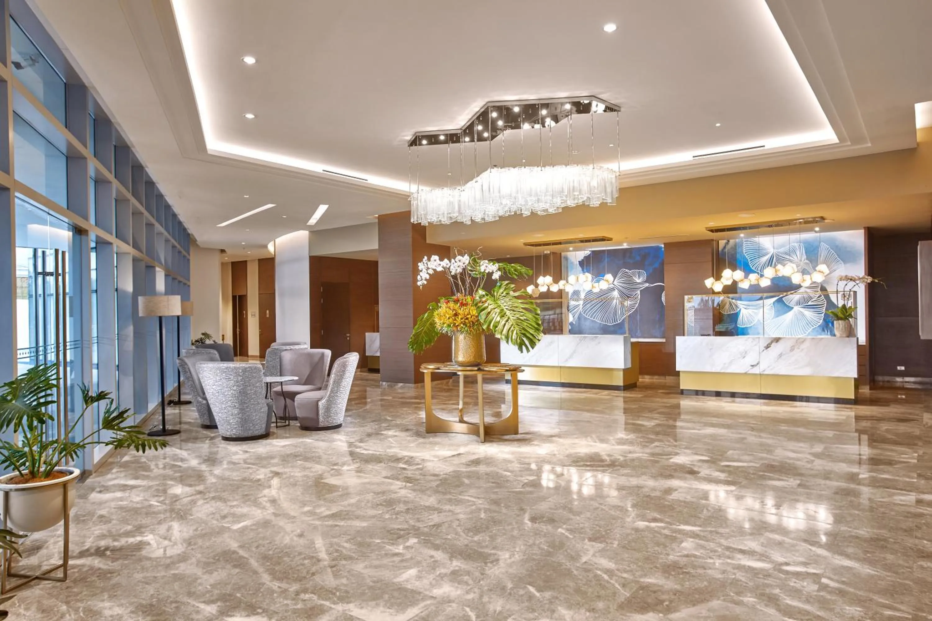 Lobby or reception in Kingsford Hotel Manila Bay
