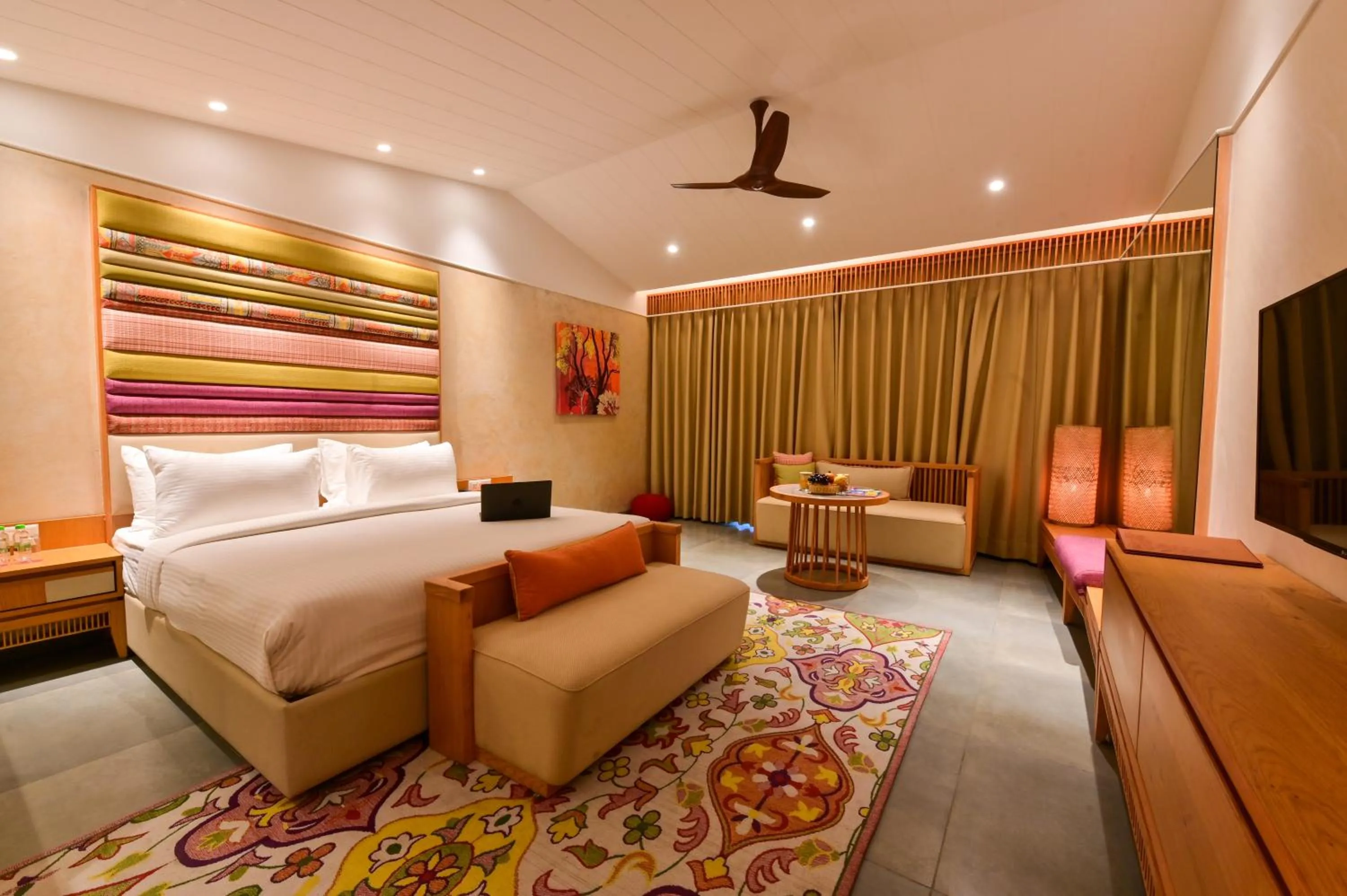 Photo of the whole room, Bed in Four A Resort Jammu