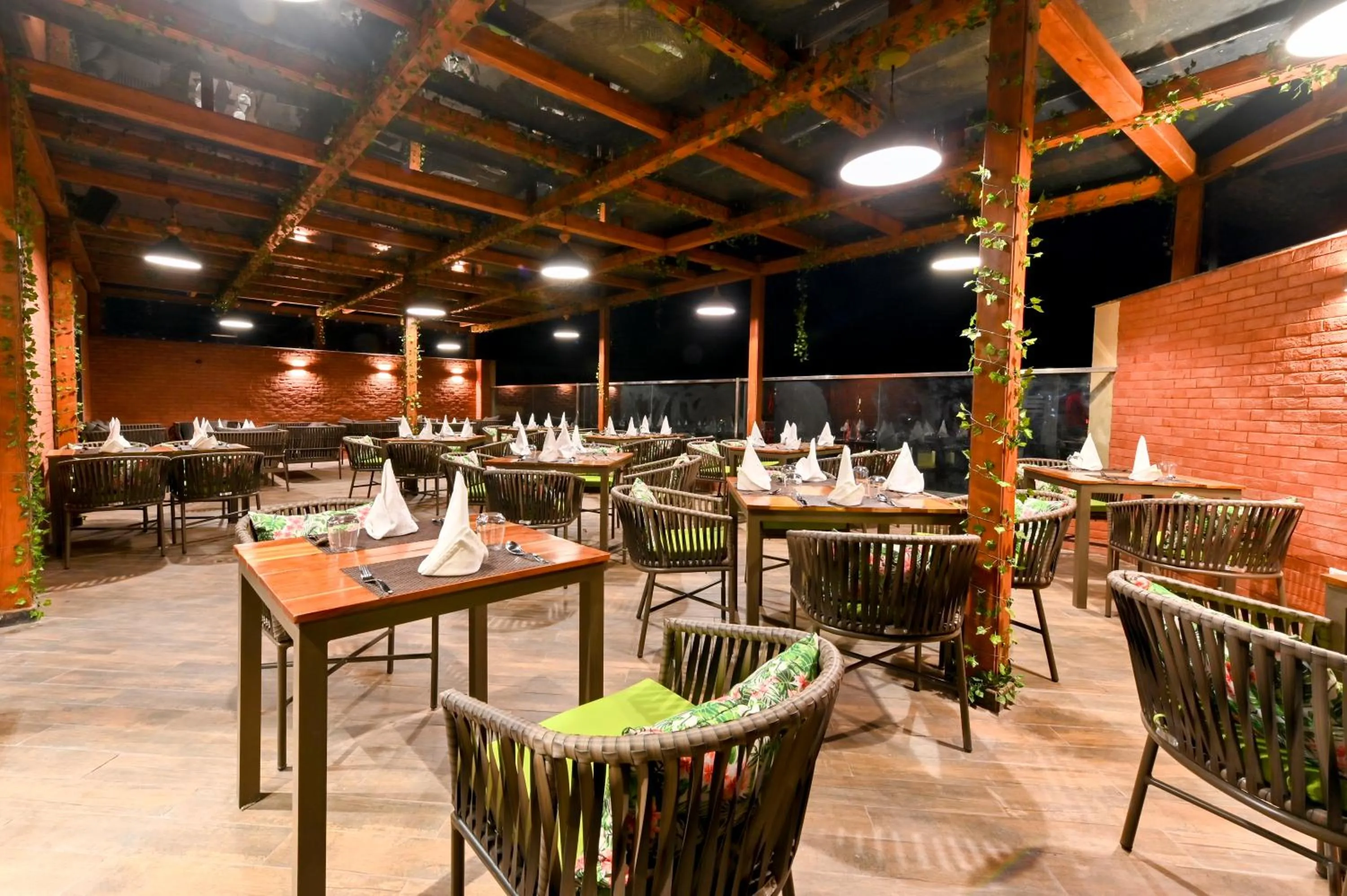 Restaurant/places to eat in Four A Resort Jammu