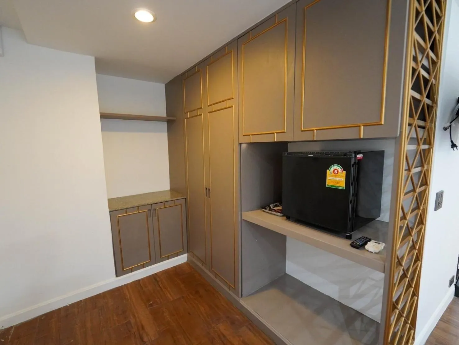 wardrobe in WellQuest Wellness Ladprao Soi 1