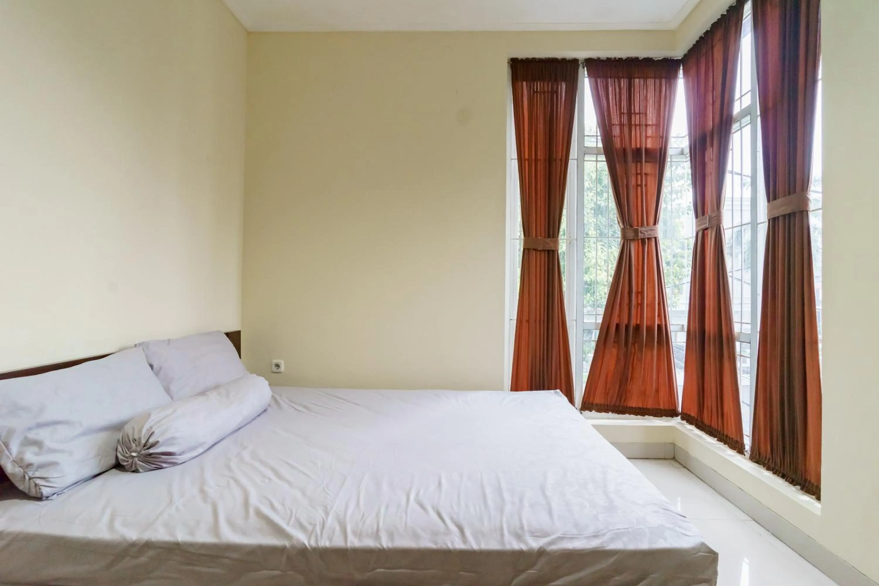 Dago Suites Syariah Cikarang Mitra RedDoorz