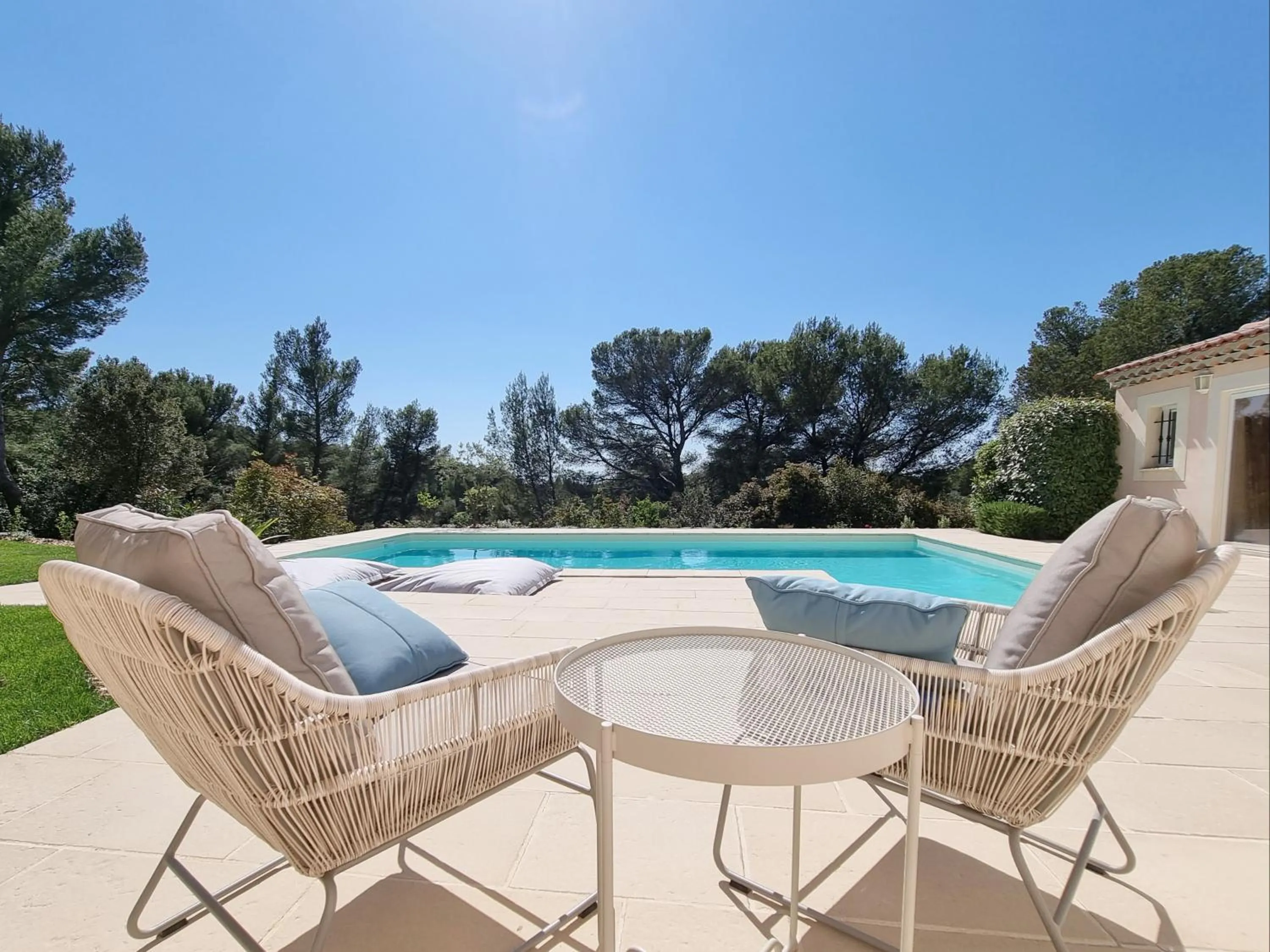 Pool view in Cosy en Provence - Piscine chauffée de mai à septembre