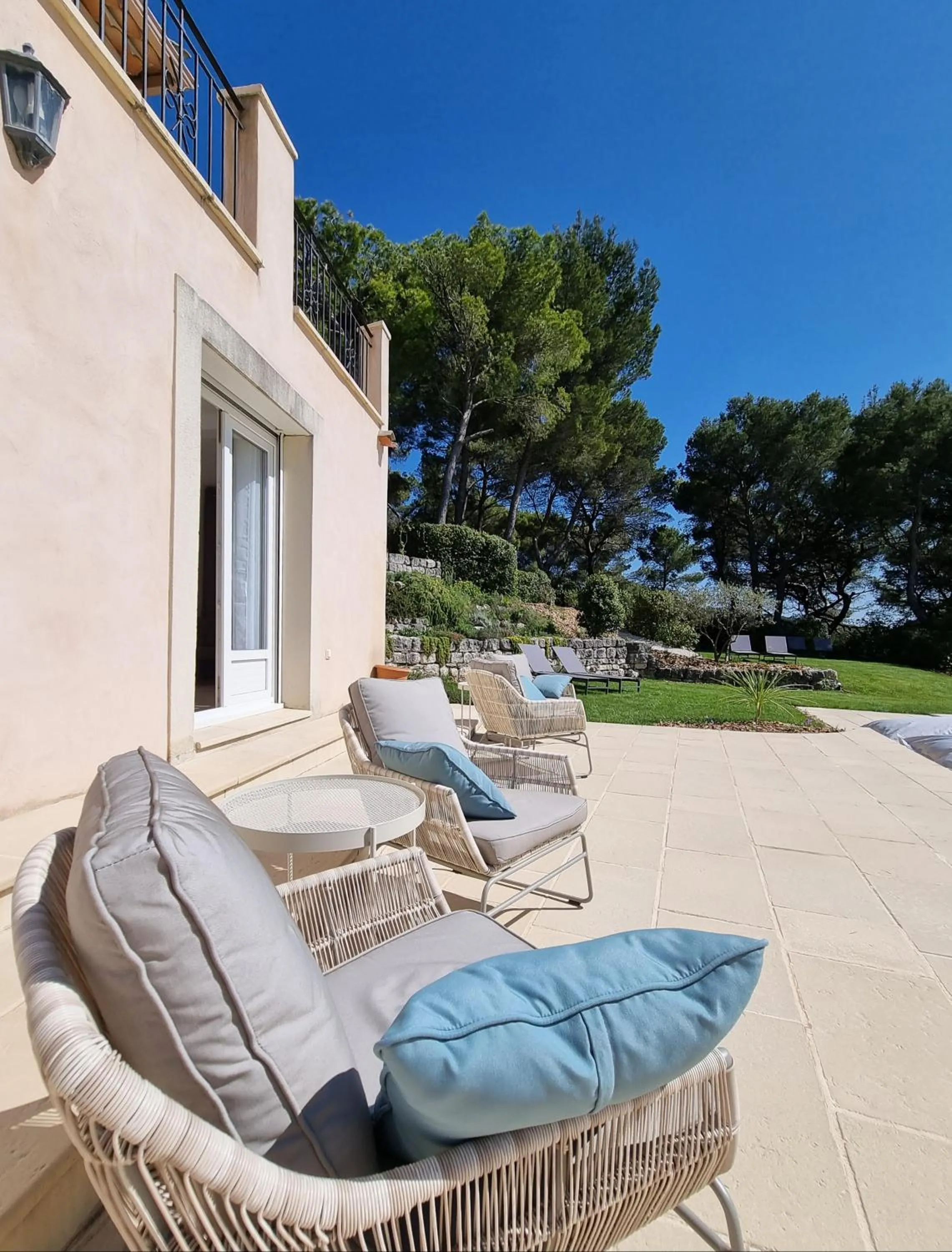 Patio in Cosy en Provence - Piscine chauffée de mai à septembre