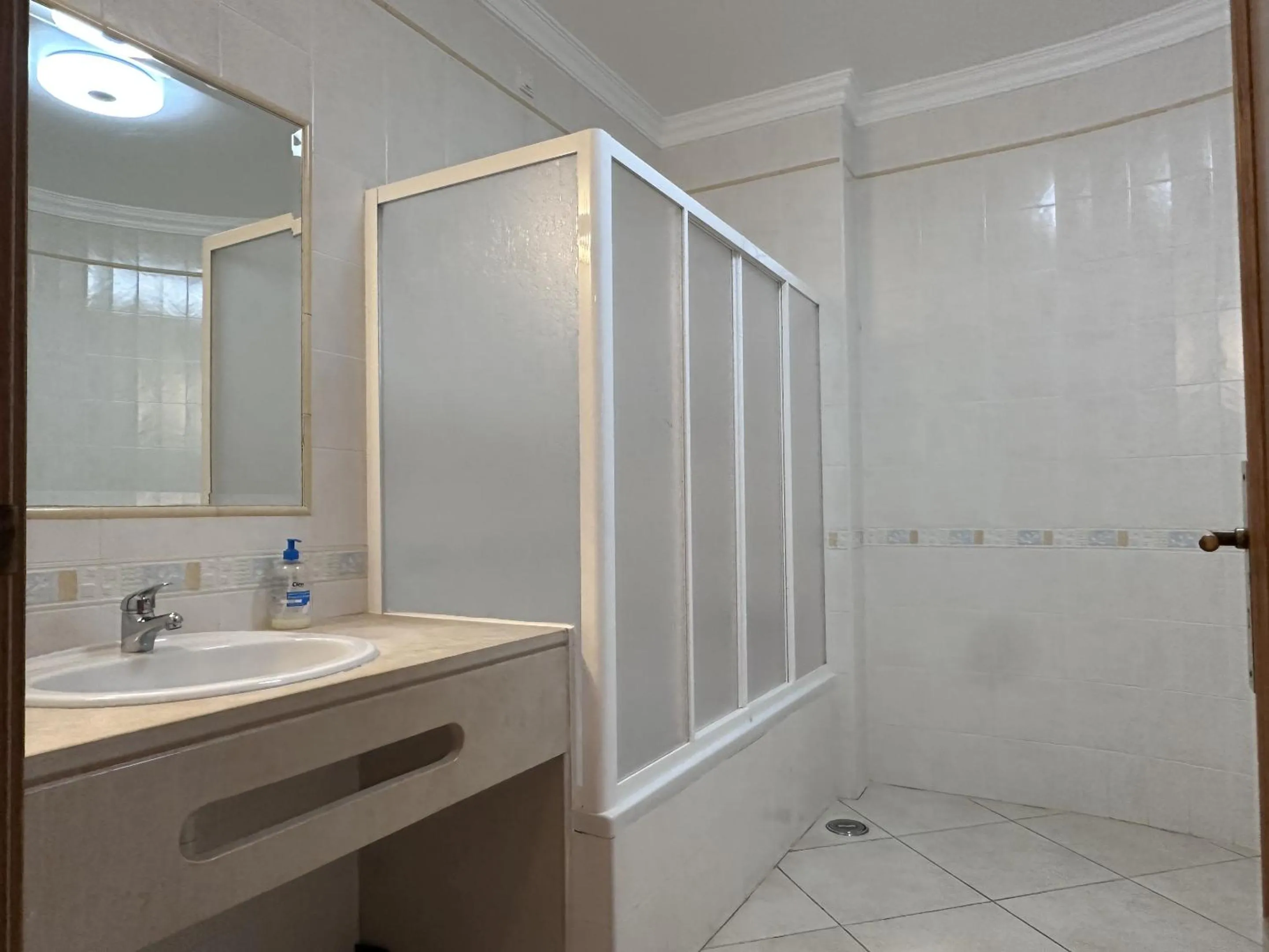 Bathroom in BayView Albufeira