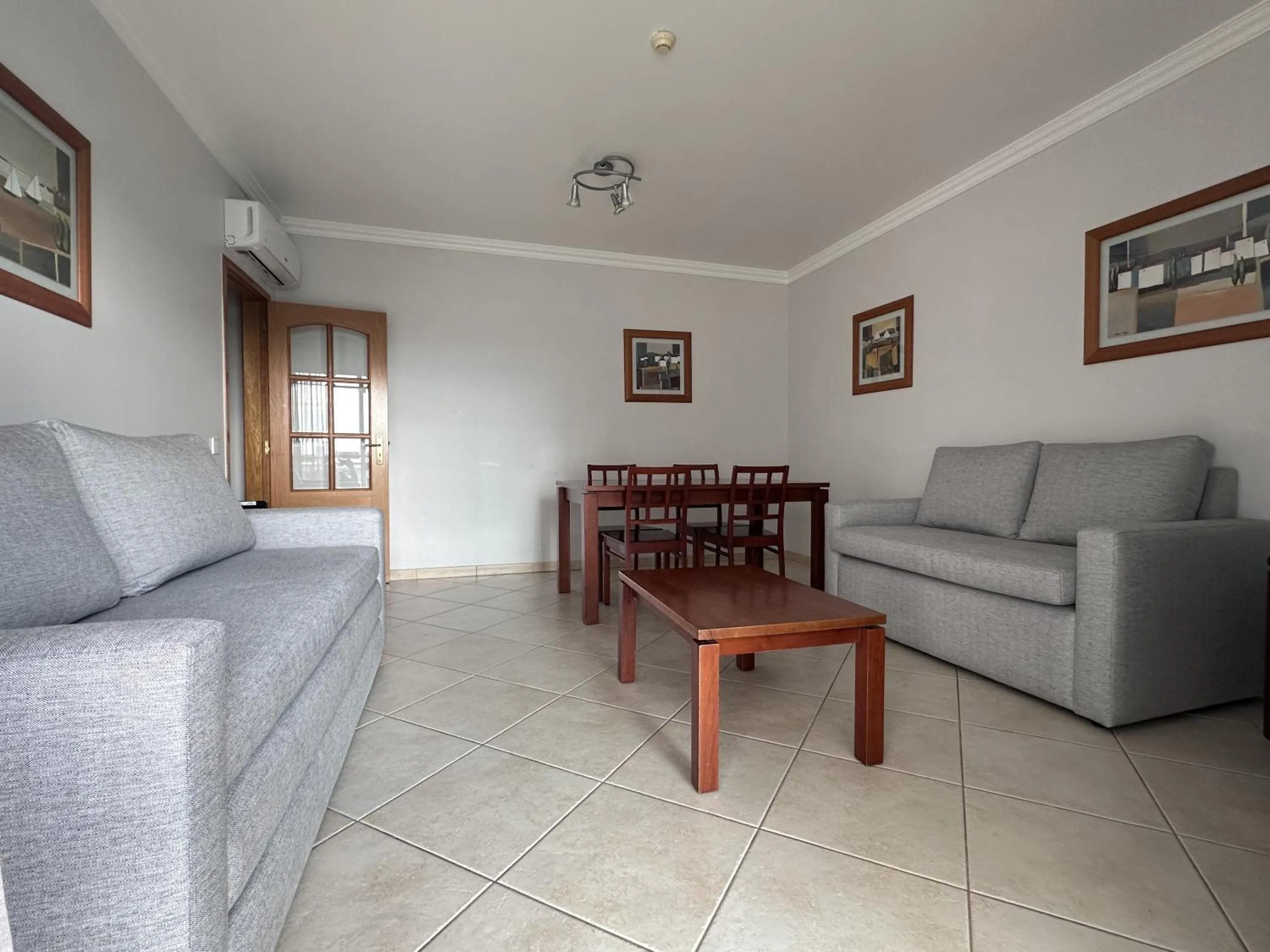 Dining area in BayView Albufeira