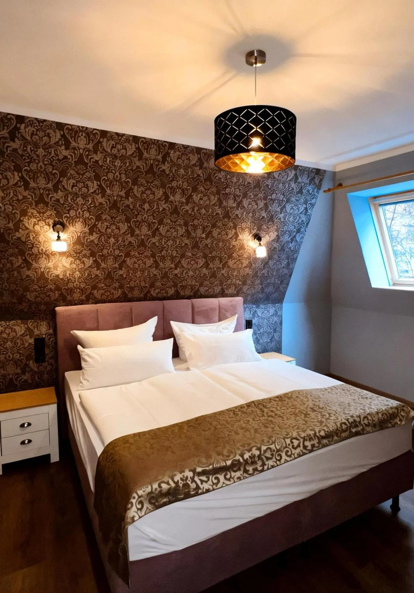 Bed in Parkhotel Flora