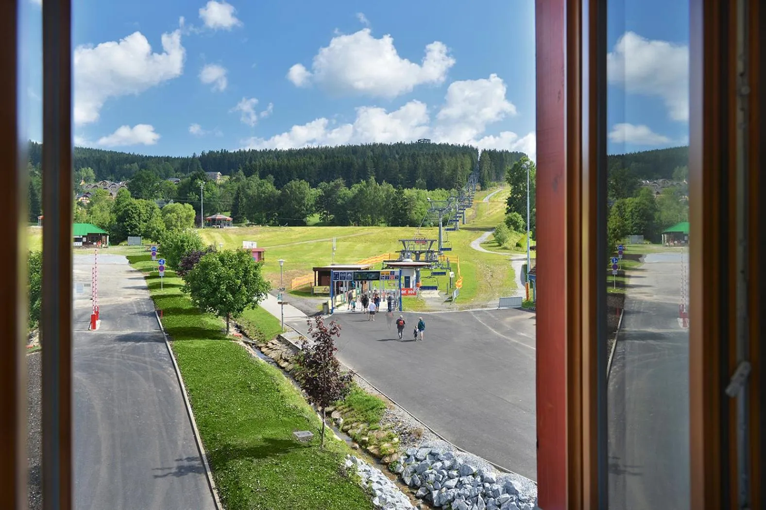 Neighbourhood in Hotel Element