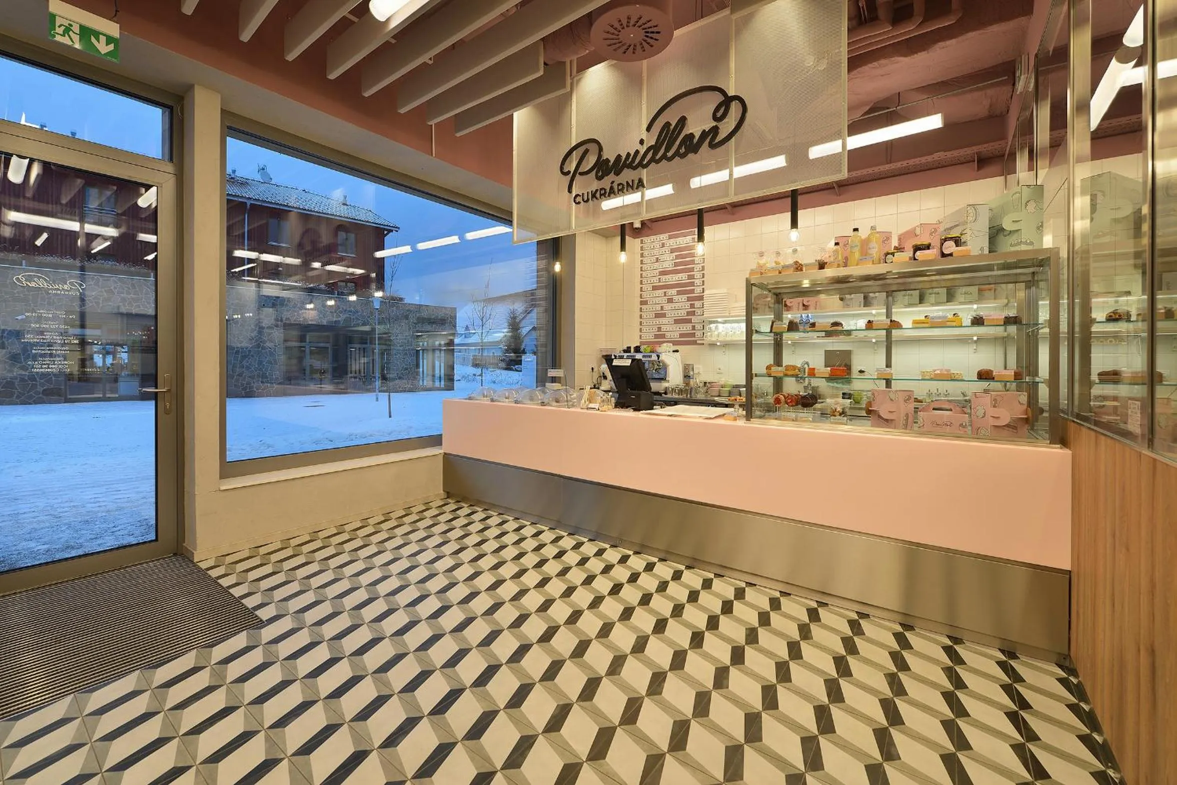 Restaurant/places to eat in Hotel Element