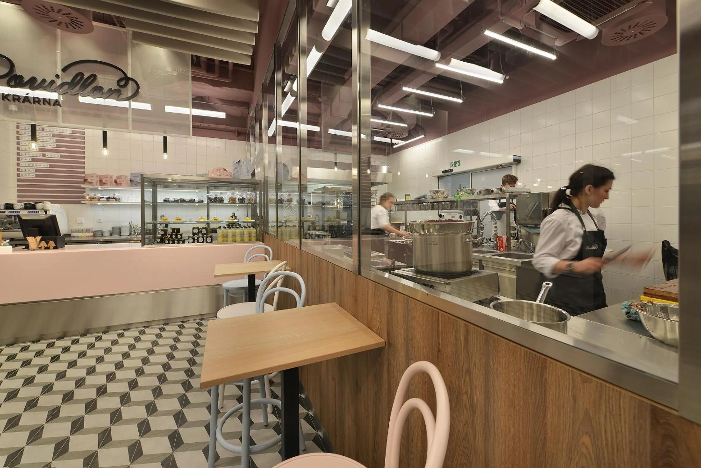 Restaurant/places to eat in Hotel Element