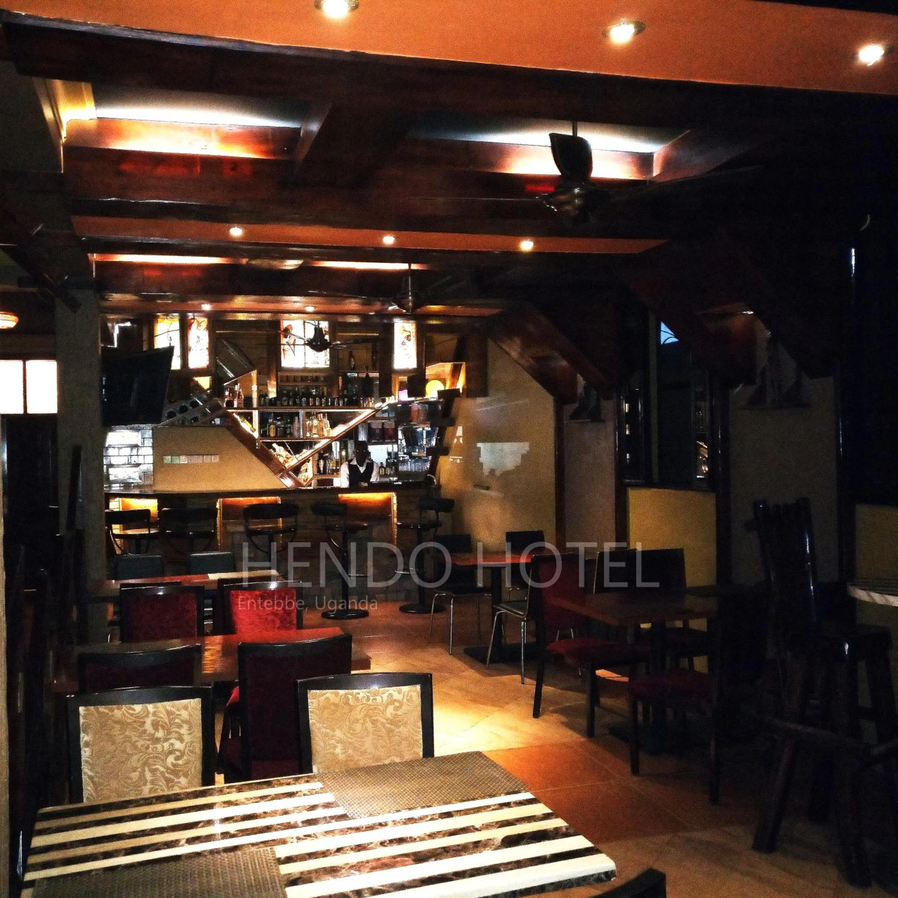 Restaurant/places to eat in Hendo Hotel