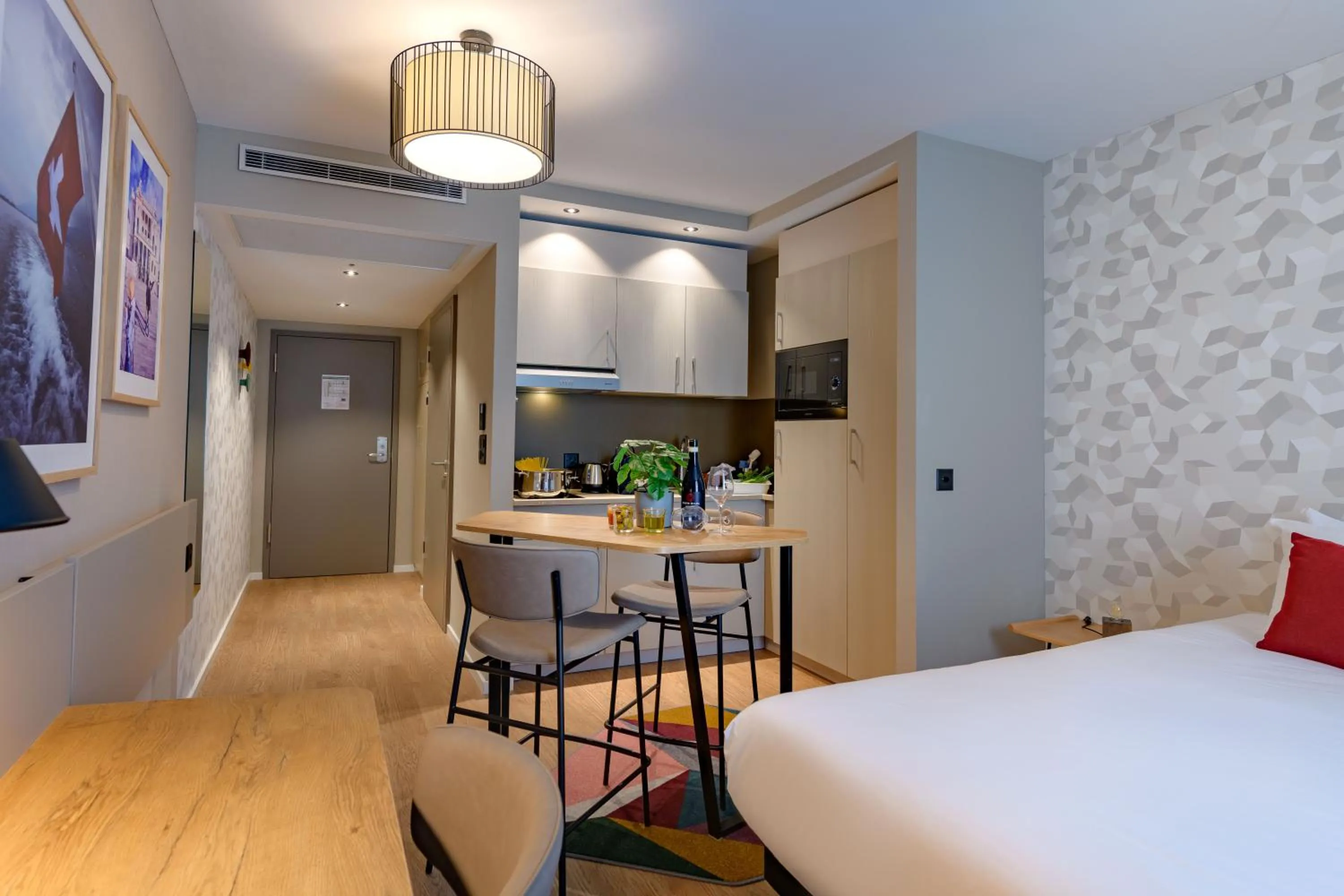 Bedroom, Bed in Aparthotel Adagio Zurich City Center