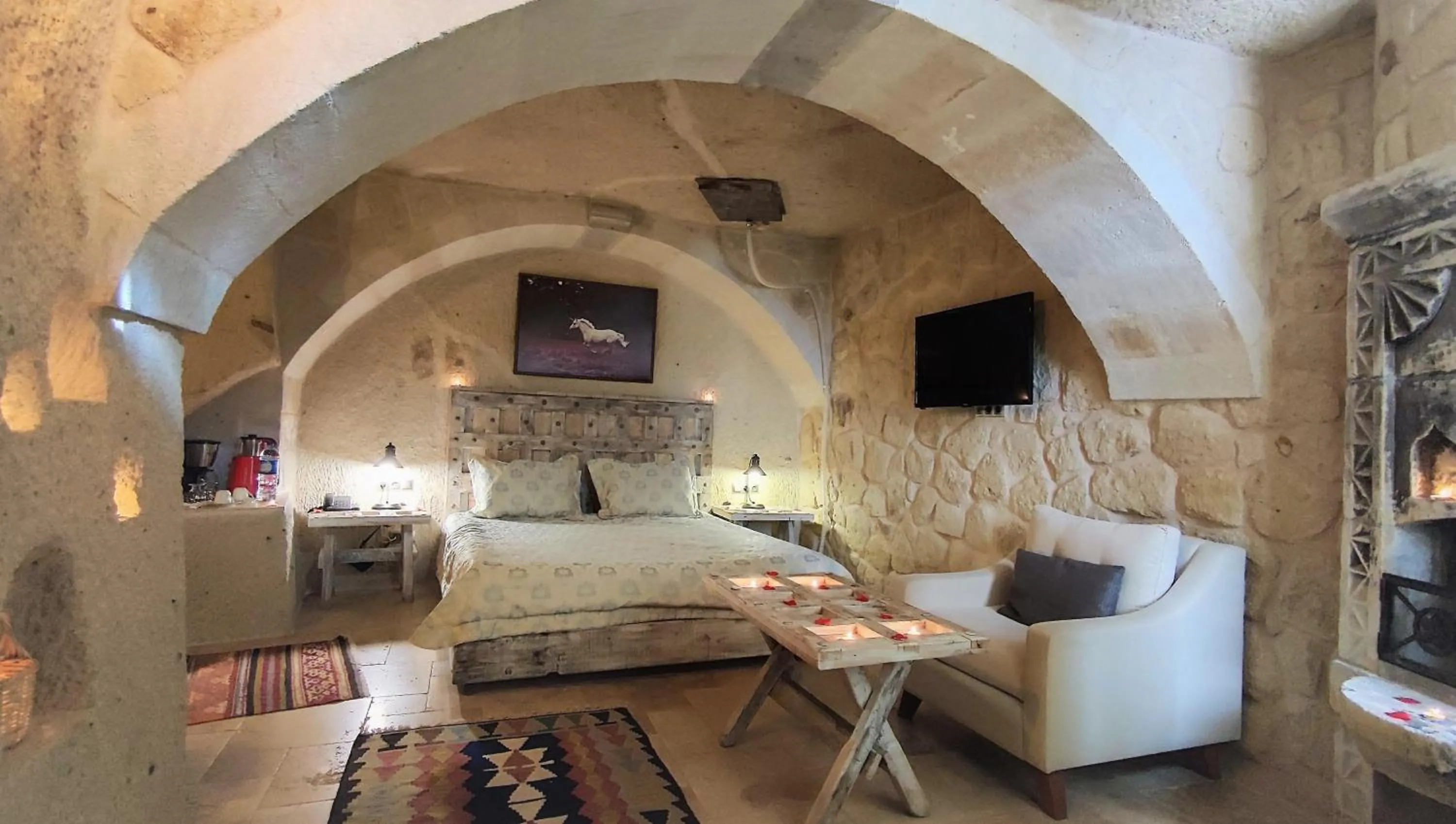 Living room, Bed in Nox Cave Hotel Special Class