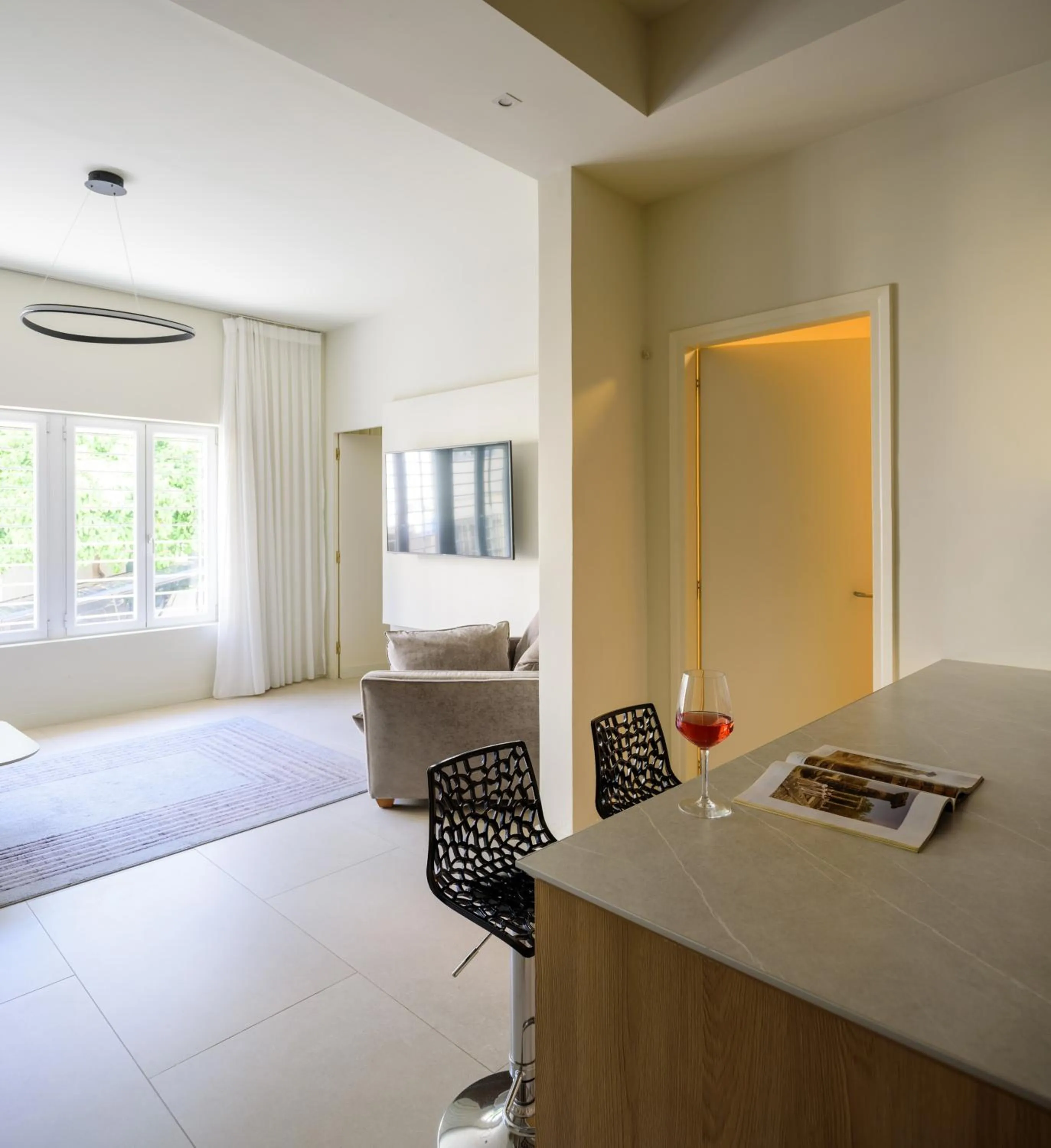 kitchen, Bed in THIRAMENOUS RESIDENCE