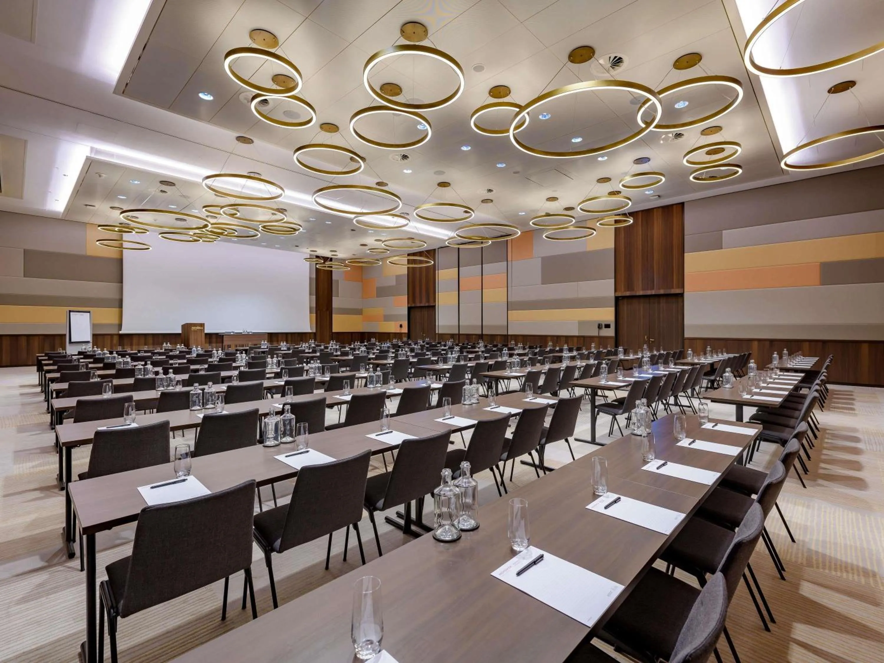 Meeting/conference room in Mövenpick Hotel Basel