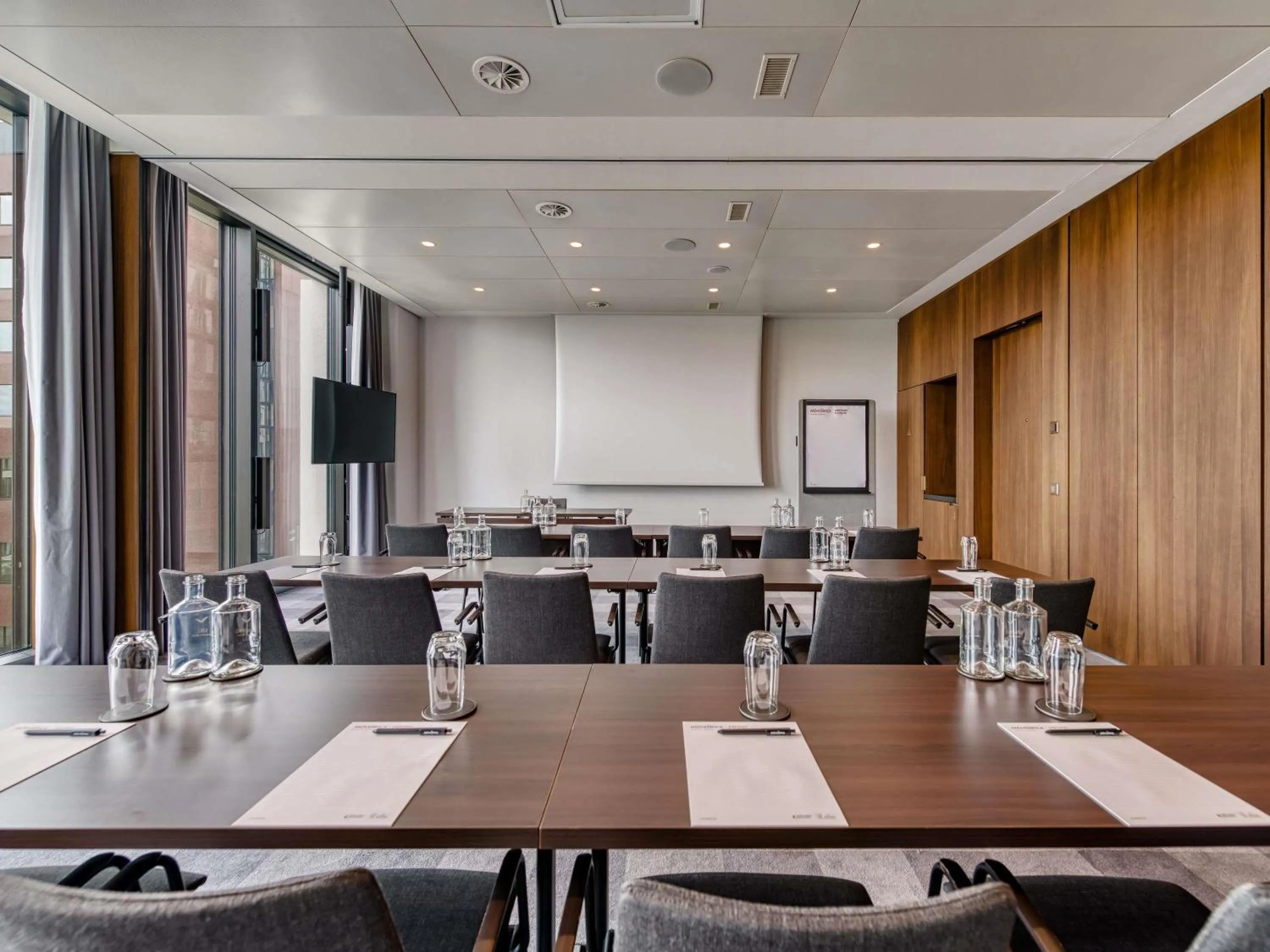Meeting/conference room in Mövenpick Hotel Basel