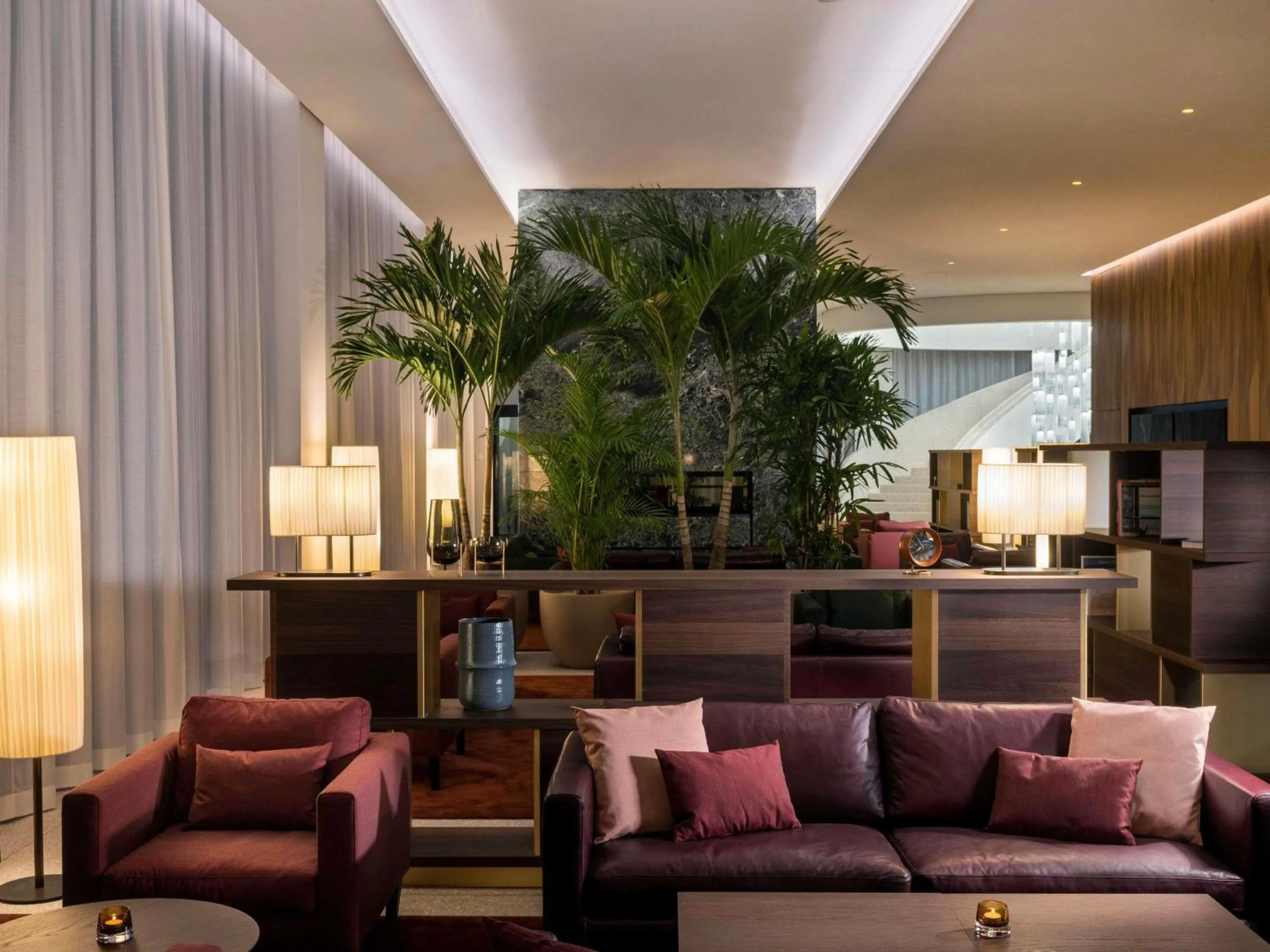 Lounge or bar in Mövenpick Hotel Basel