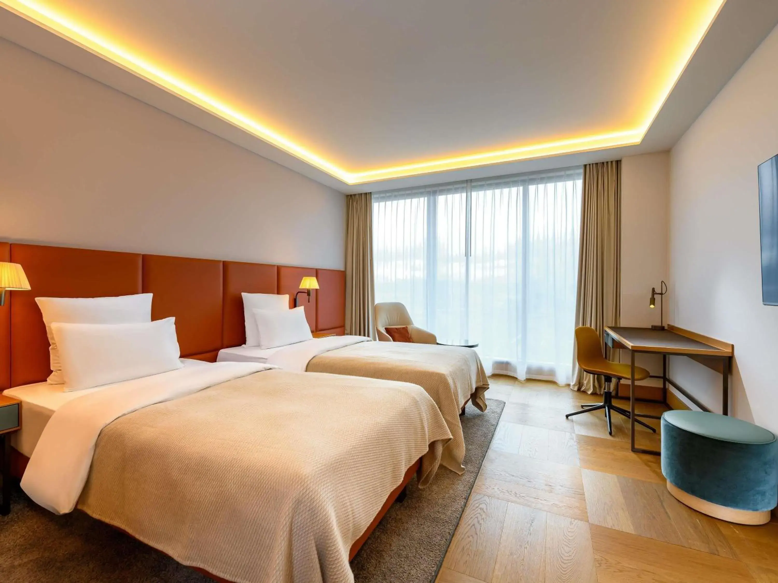 Classic Twin Room in Mövenpick Hotel Basel Classic Twin Room in Mövenpick Hotel Basel