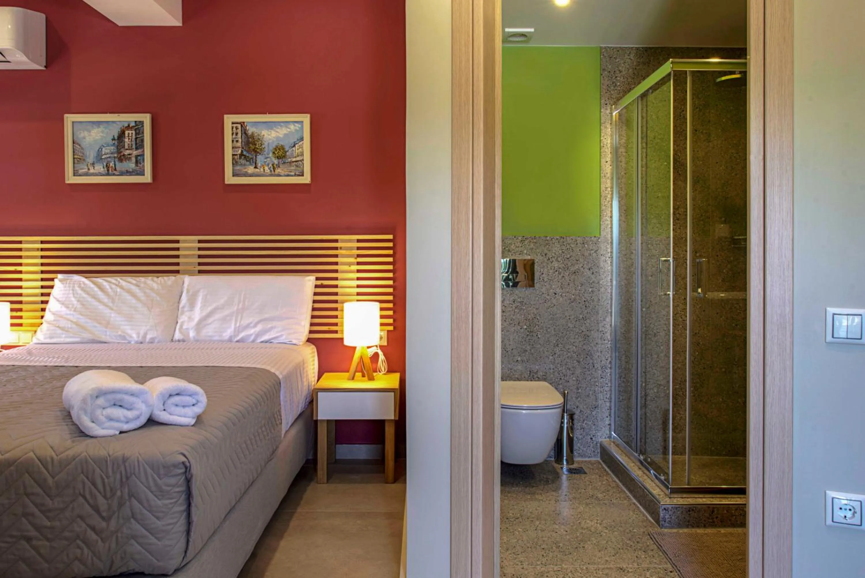 Bedroom, Bed in Tessera Villas & Studios Collection