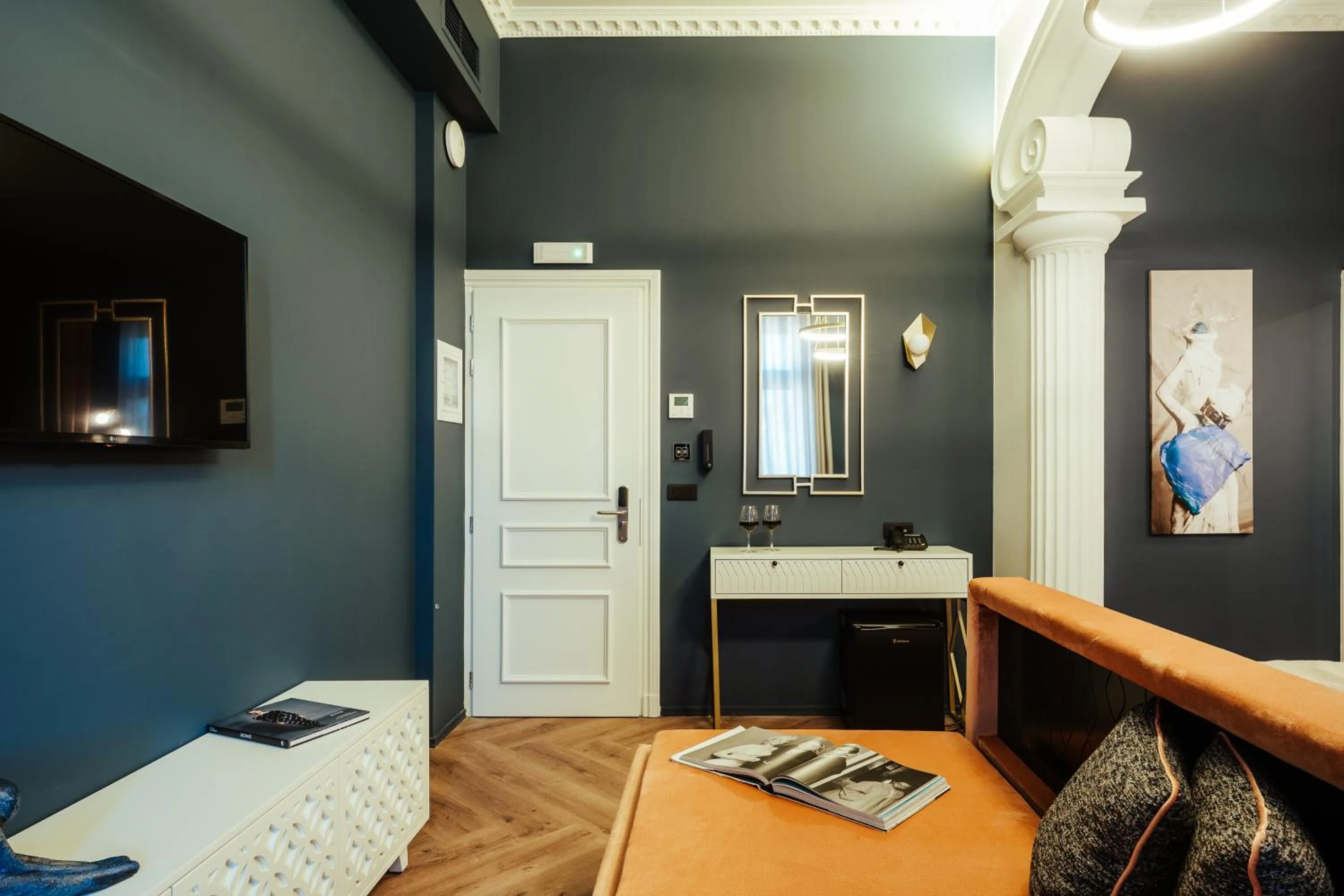 TV and multimedia in Espero Royal Stay