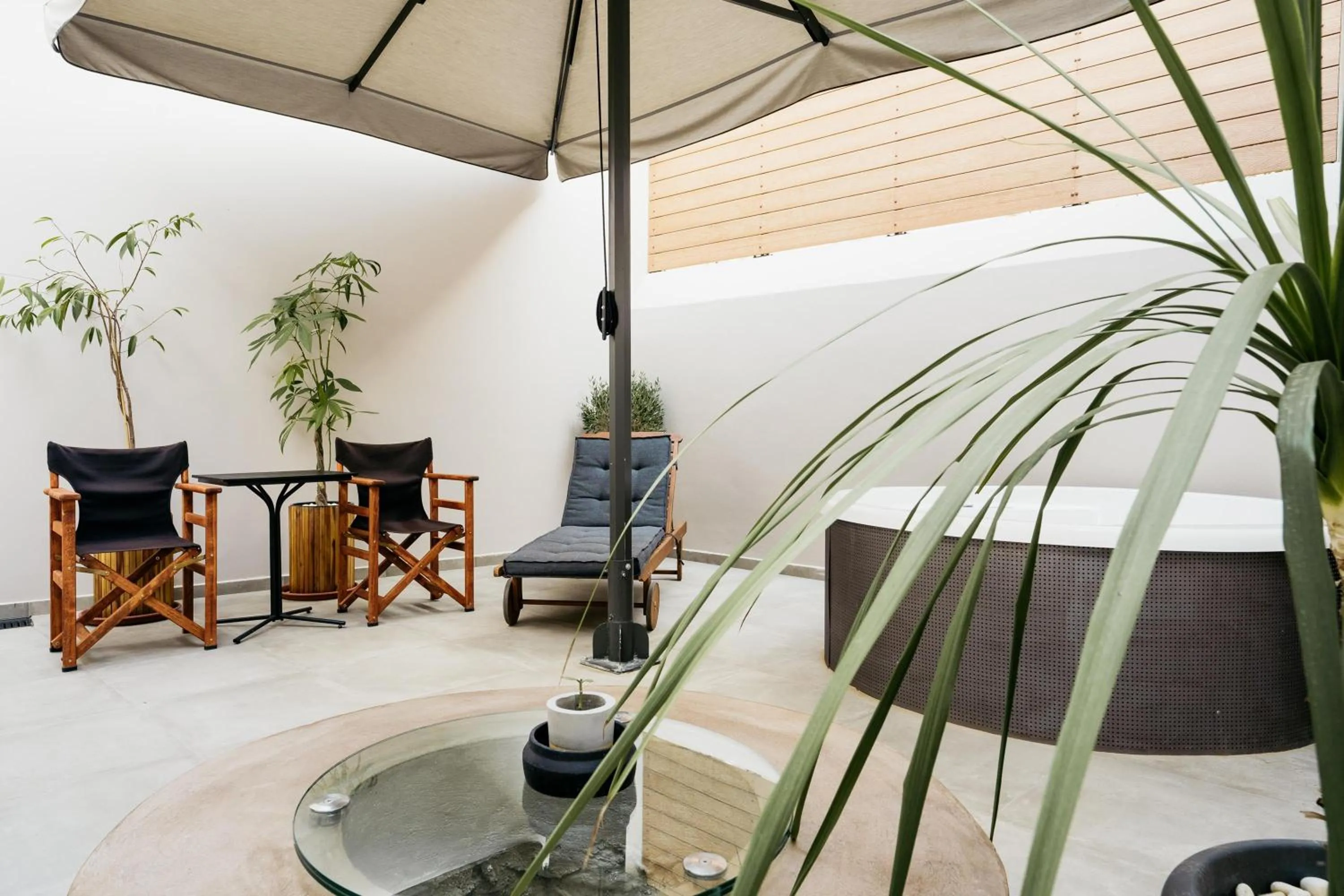 Hot Tub in Espero Royal Stay