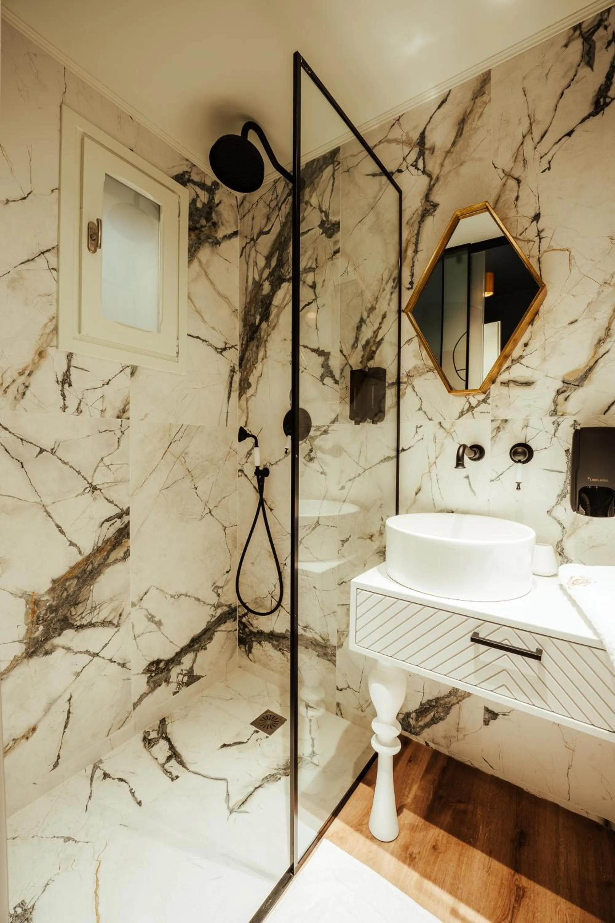 Bathroom in Espero Royal Stay