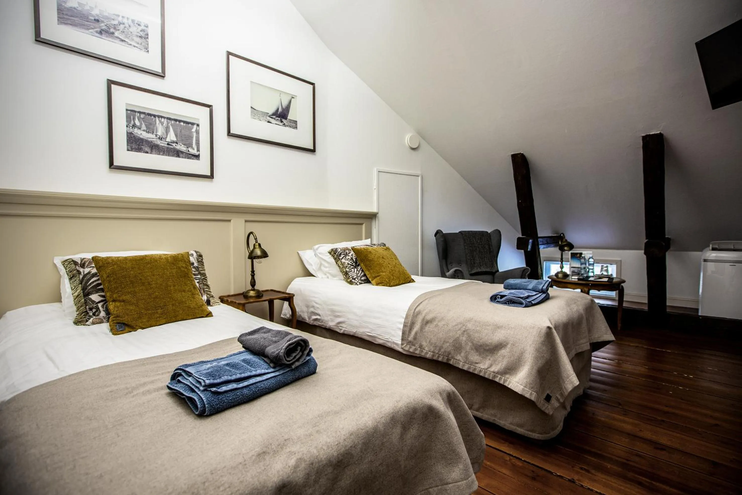 Deluxe Twin Room in Villa Wolax