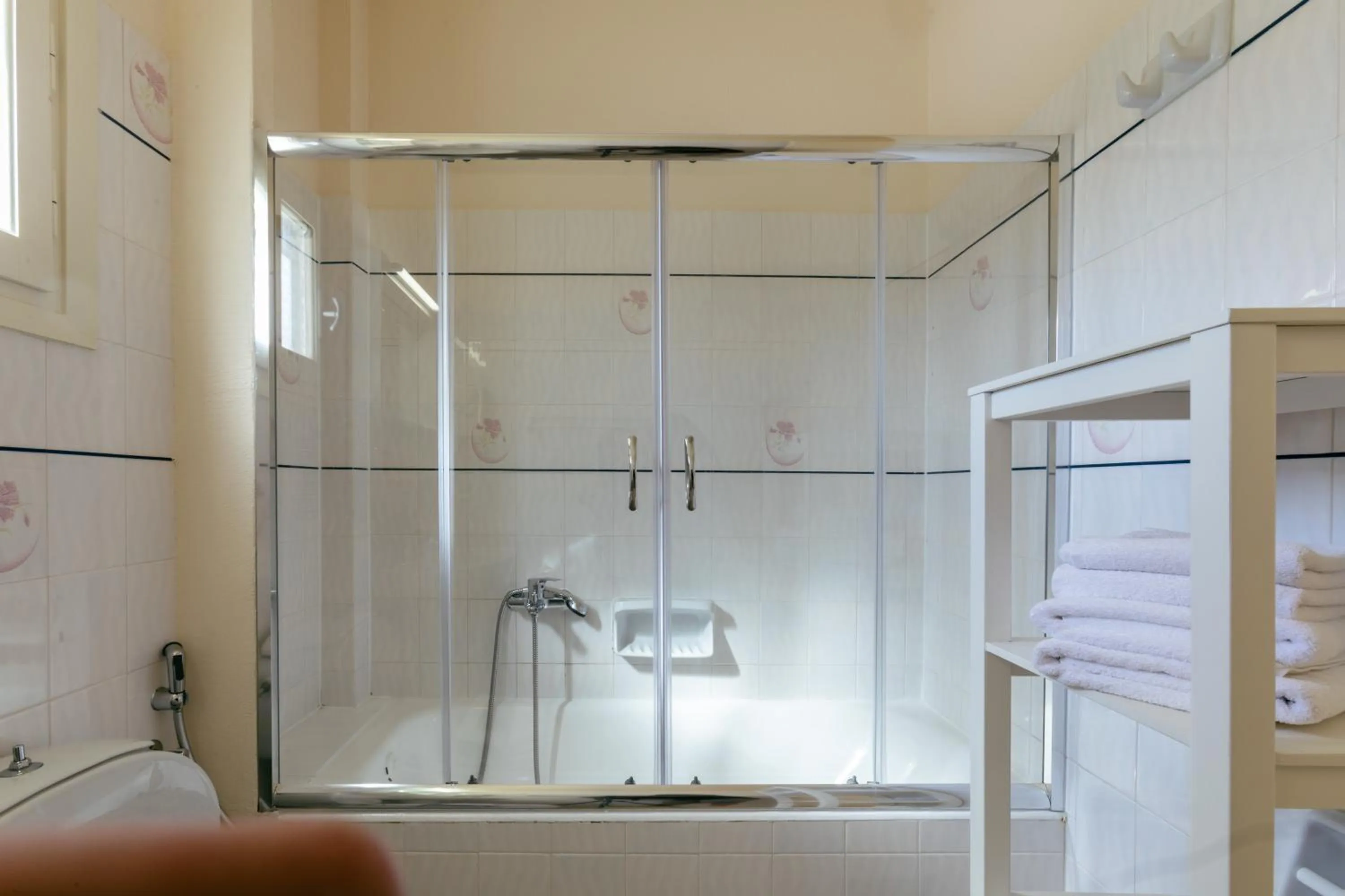 Bathroom in Mikri Vigla Hotel Beach Resort