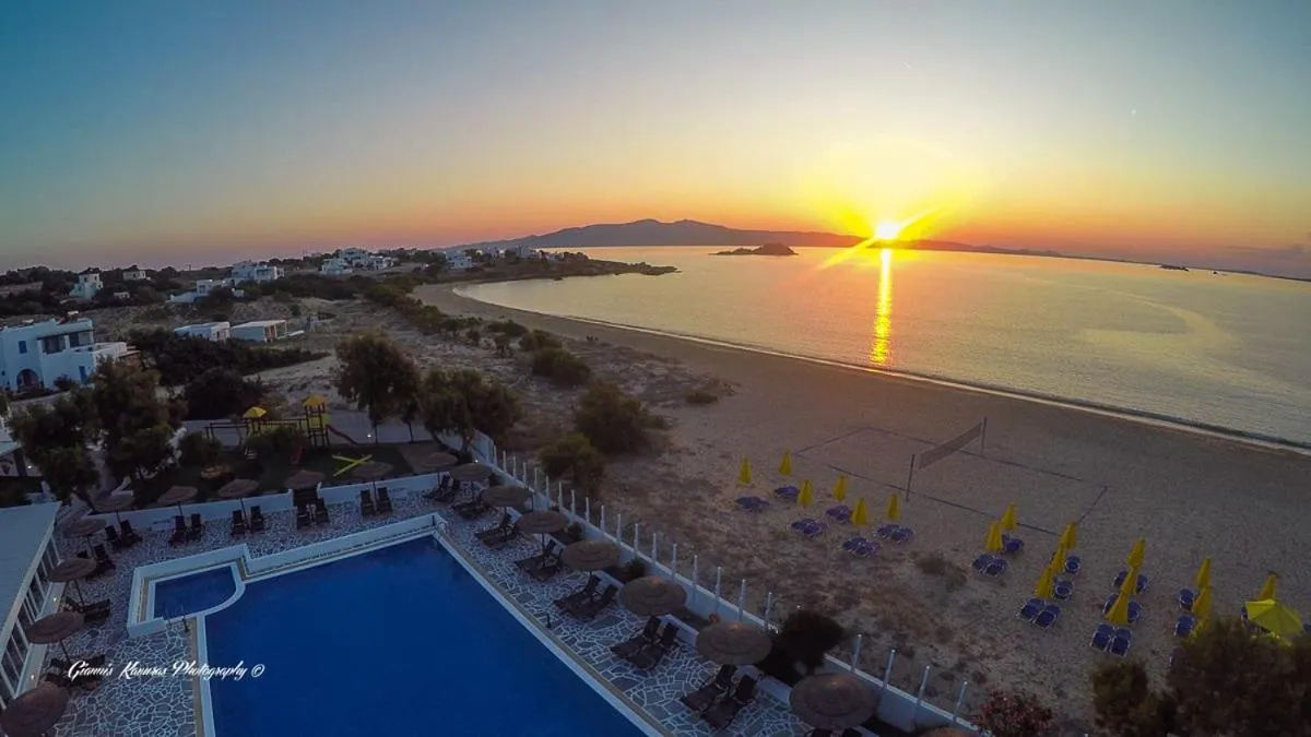 Swimming pool in Mikri Vigla Hotel Beach Resort