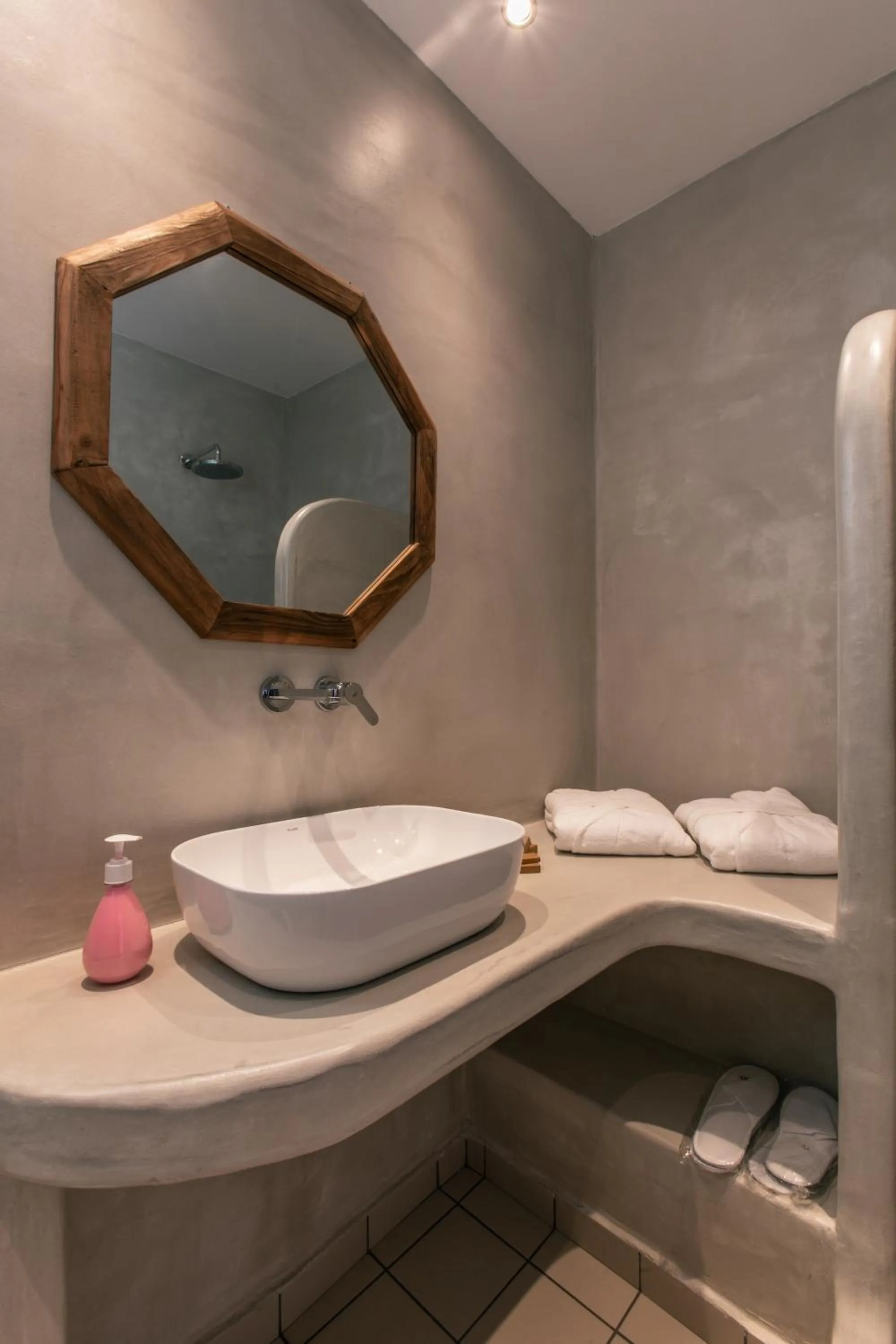 Bathroom in Mikri Vigla Hotel Beach Resort