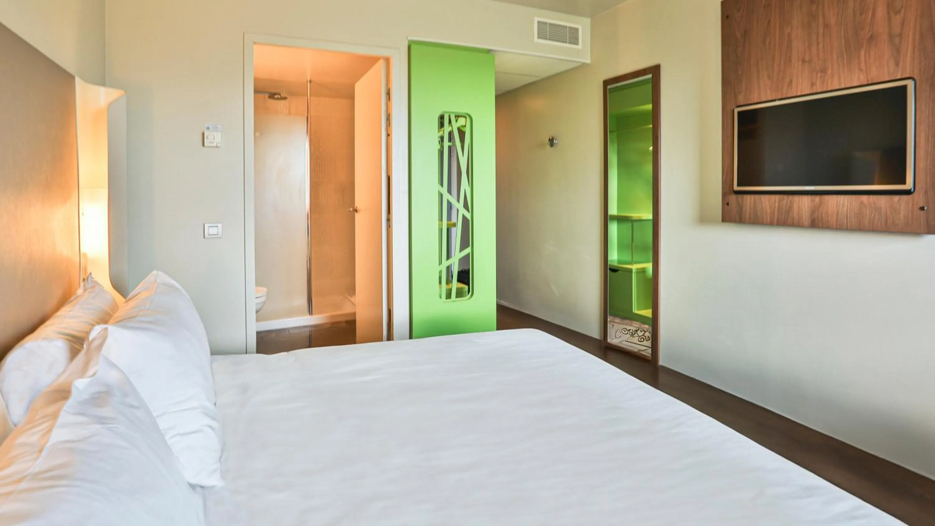 Bed in Campanile La Roche Sur Yon Centre Gare