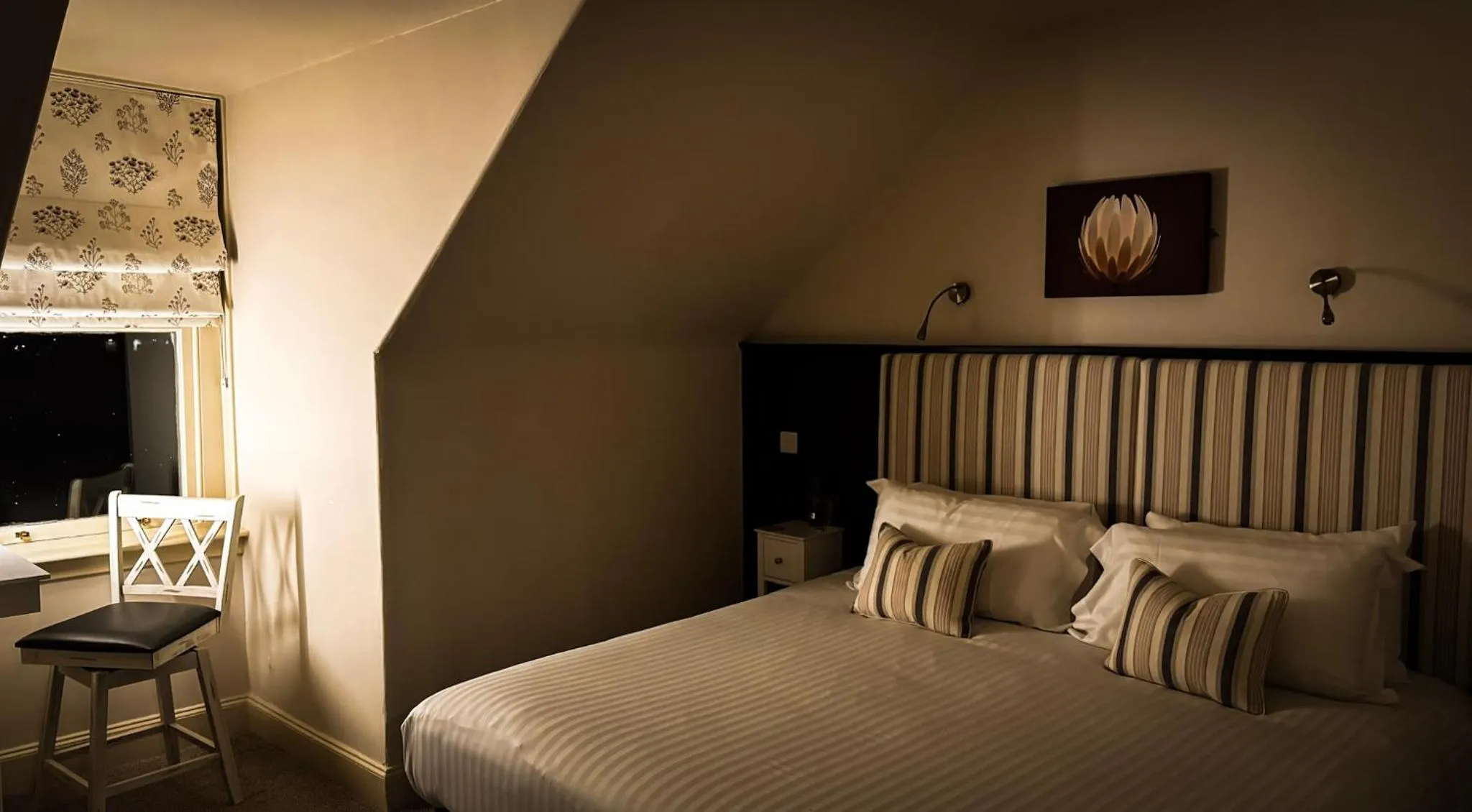 Bed in The Mallard Hotel