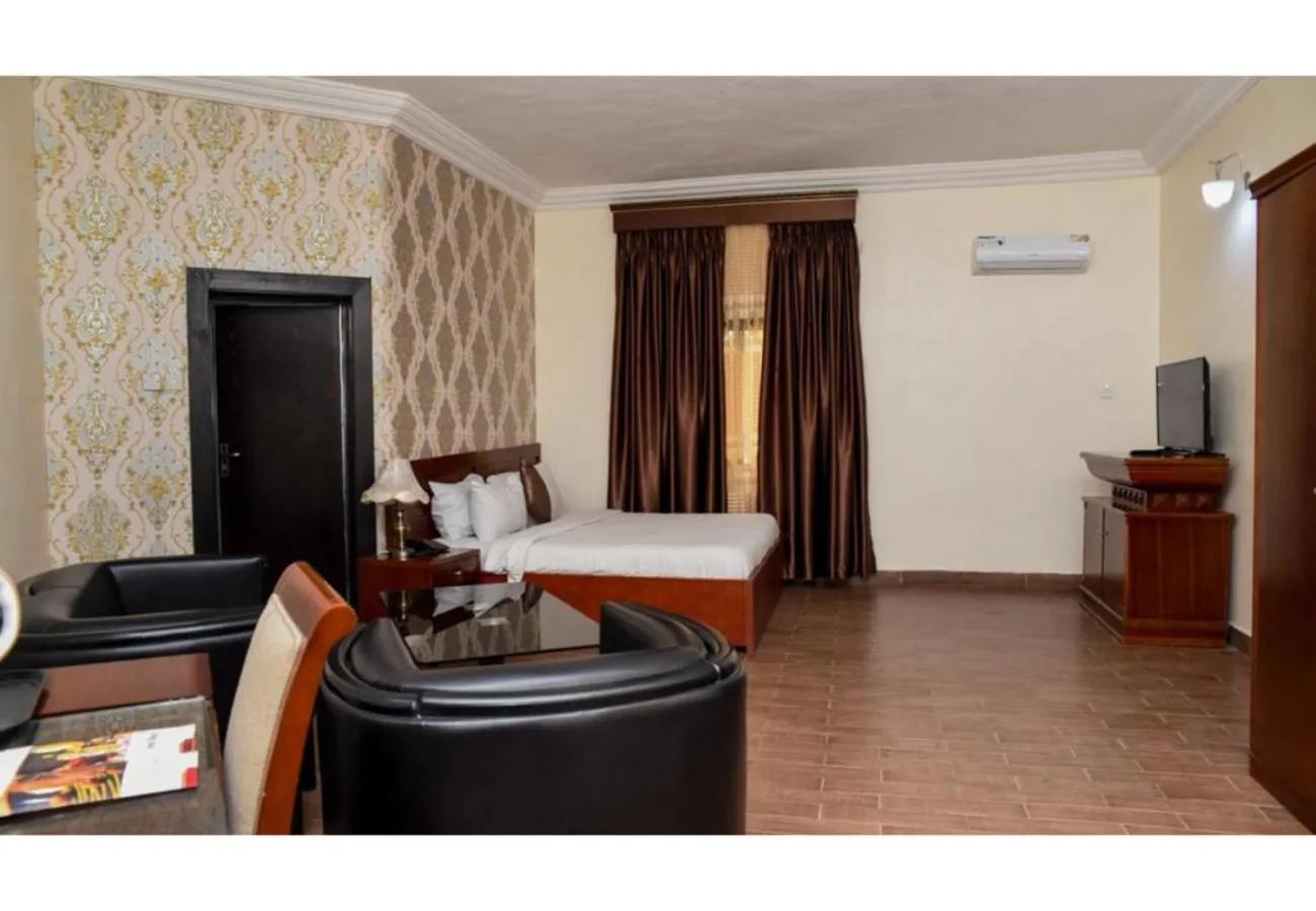 Photo of the whole room, Bed in Royalton Hotels Abuja