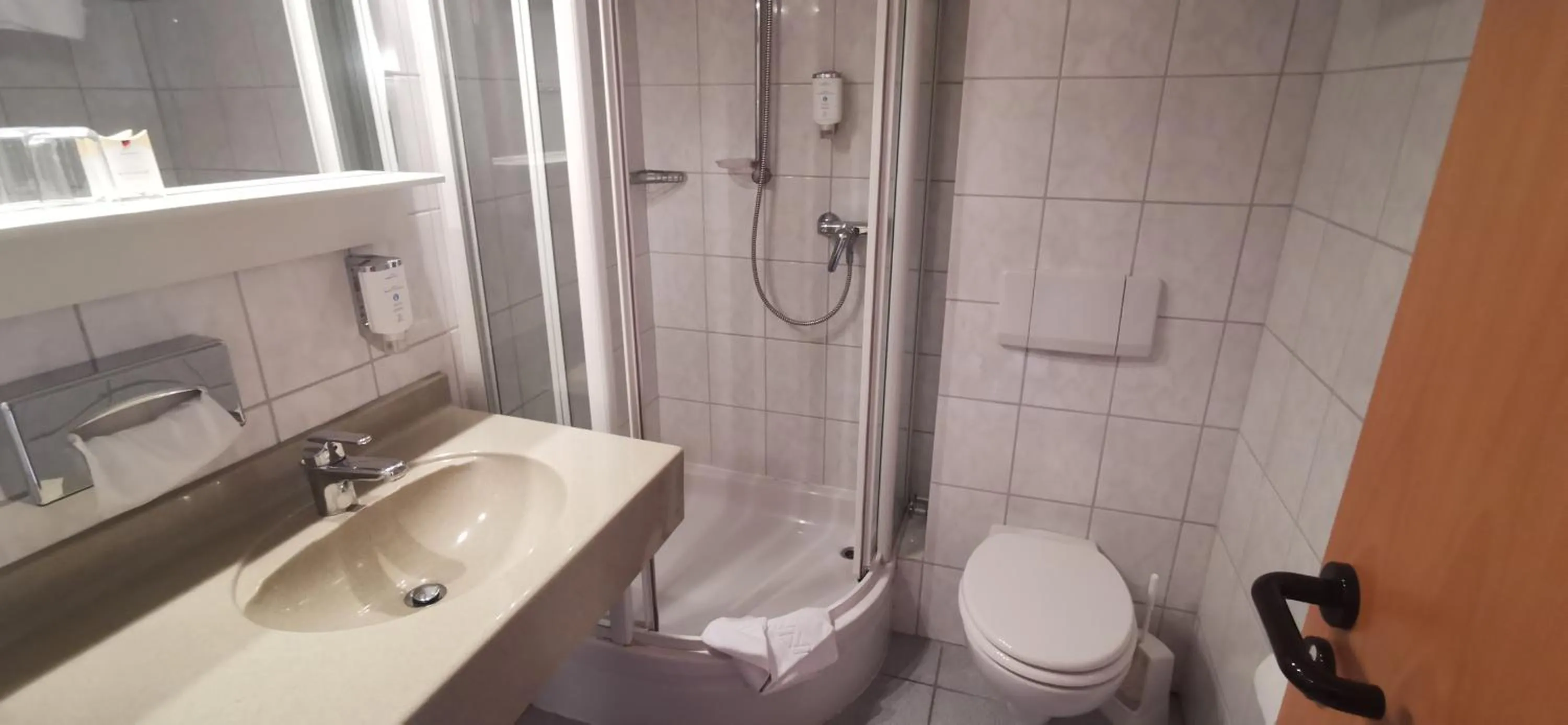 Bathroom in Heidehotel Soltauer Hof