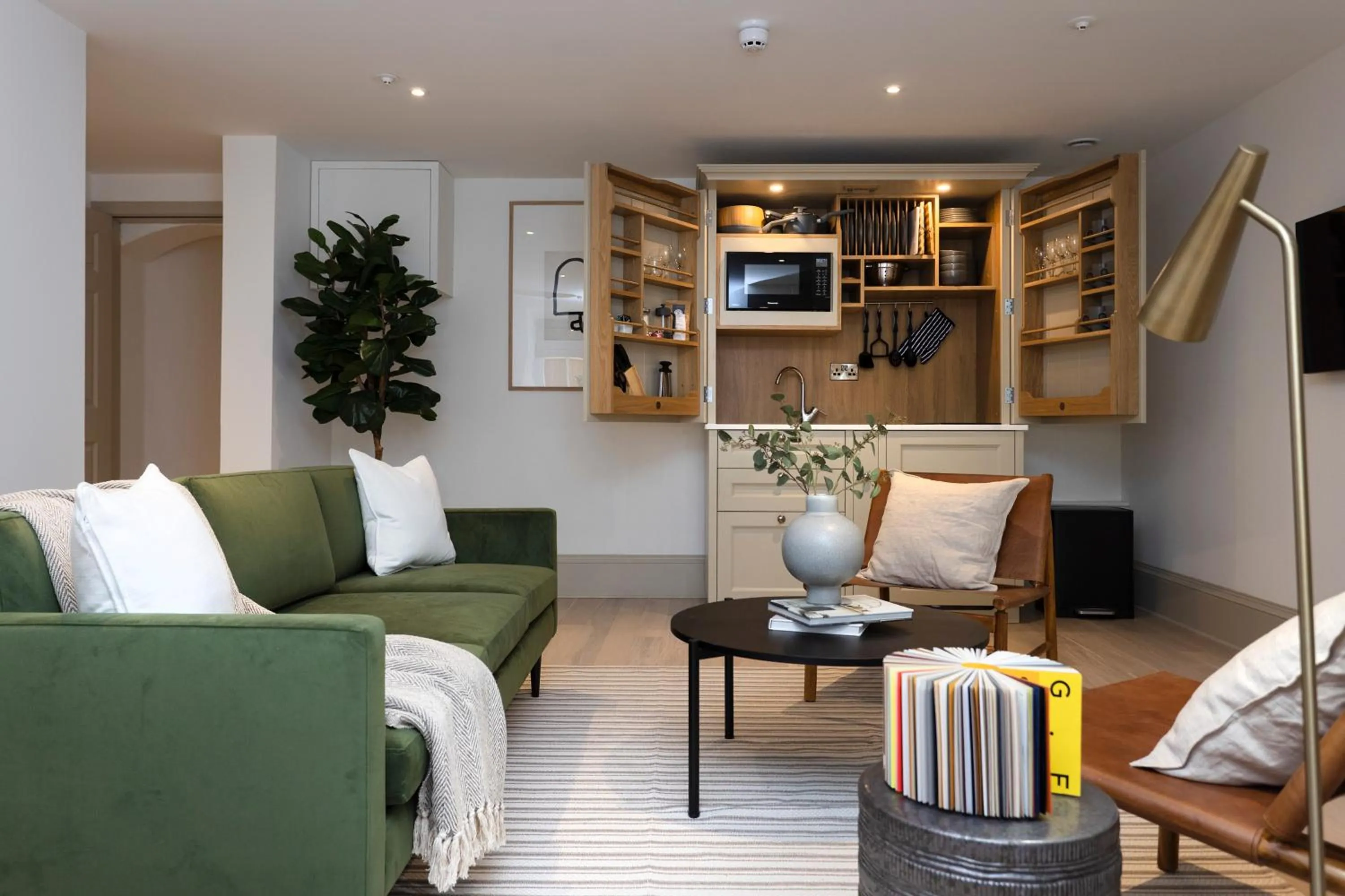 Kitchen or kitchenette in 29 Queen Street Aparthotel